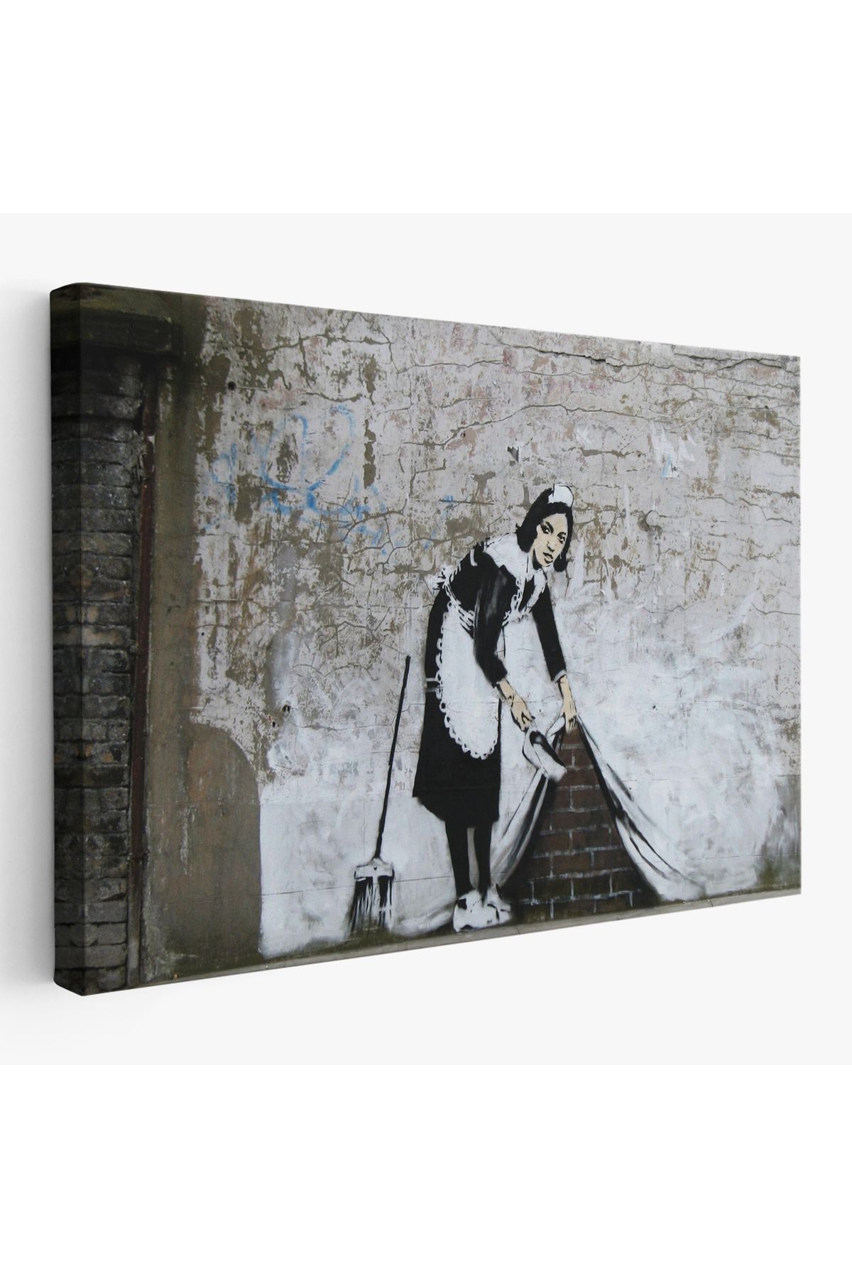 Doğal Bizden DB Banksy'nin Londra Sokaklarını Süpüren Temizlikçi Kadın Kanvas Tablosu-5004