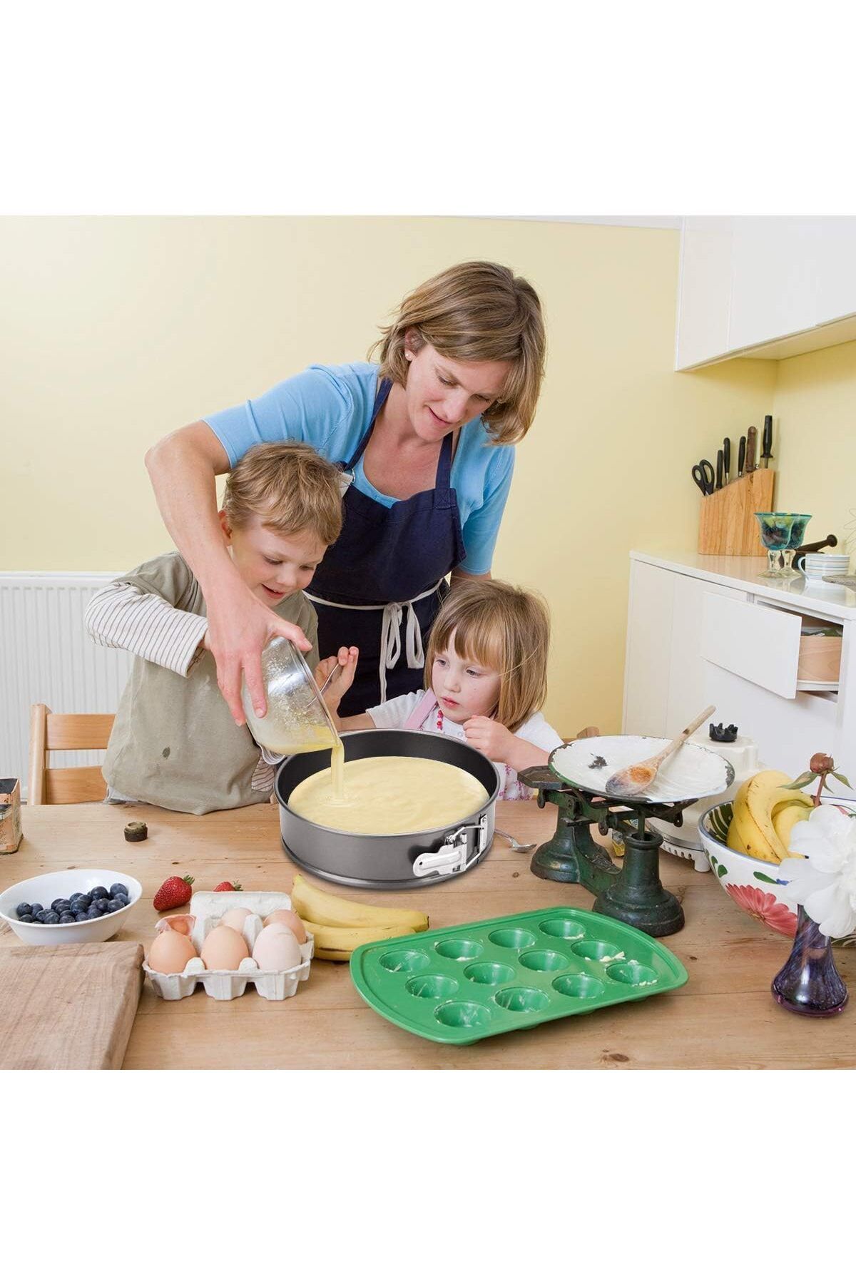 mastergold-Springform Non-Stick Pan Round Free Base (30 * 7cm) , Cake Mold for Desserts and Cheesecake 6