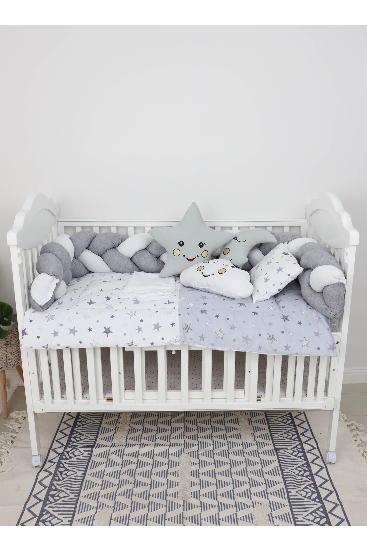 Fun Moment-7-piece baby cot bedspread with snail partitions 1