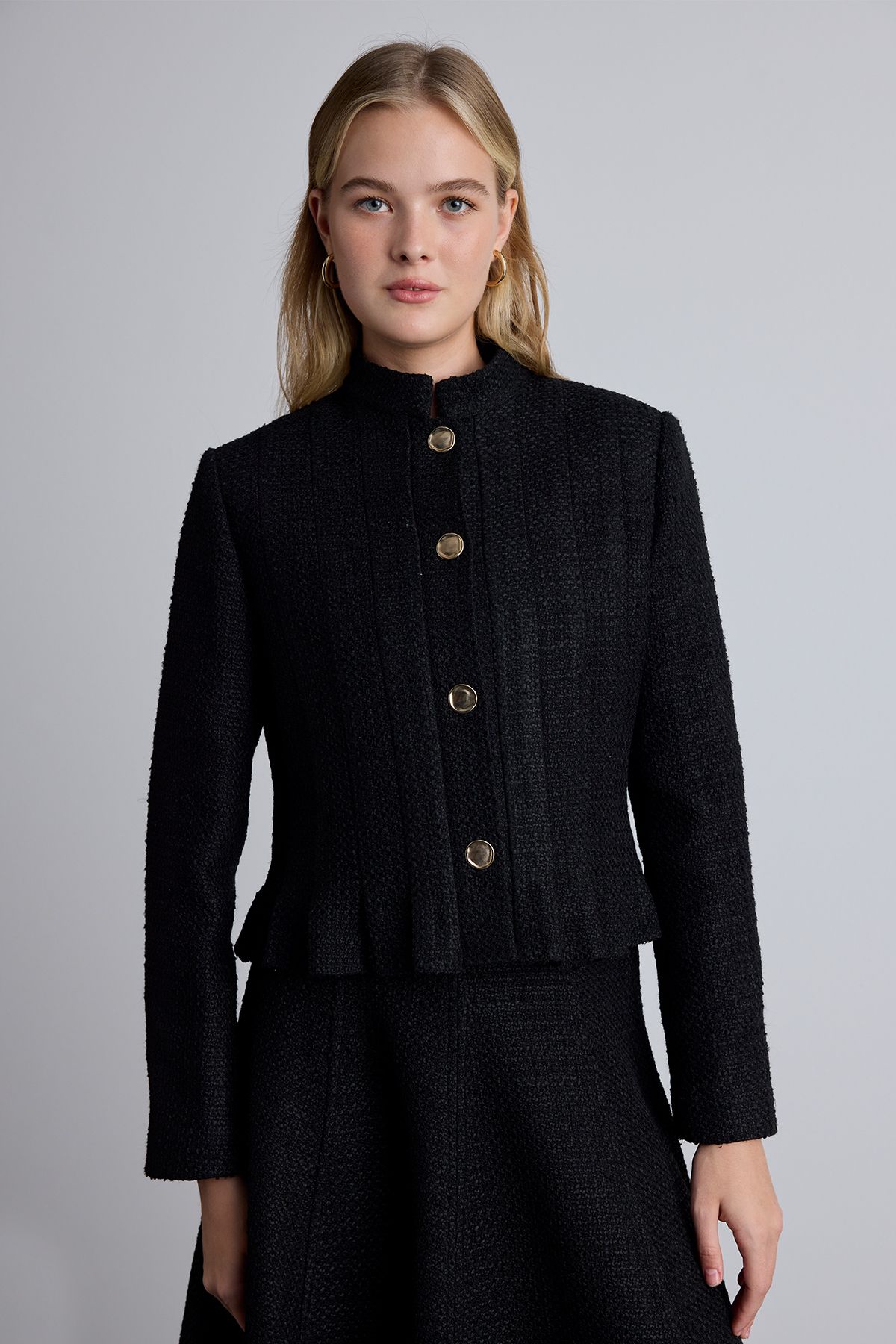 Manuka-Black Textured and Buttoned Jacket 4