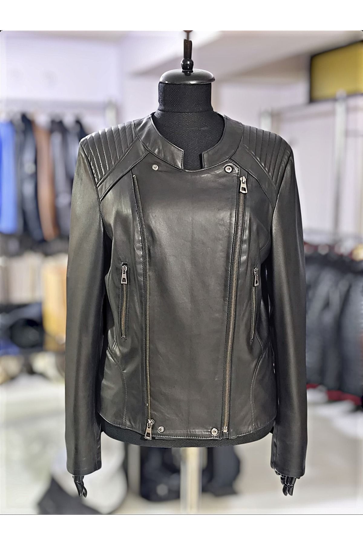 LEATHER HOUSE Z-41- KISA KADIN DERİ MONT SİYAH