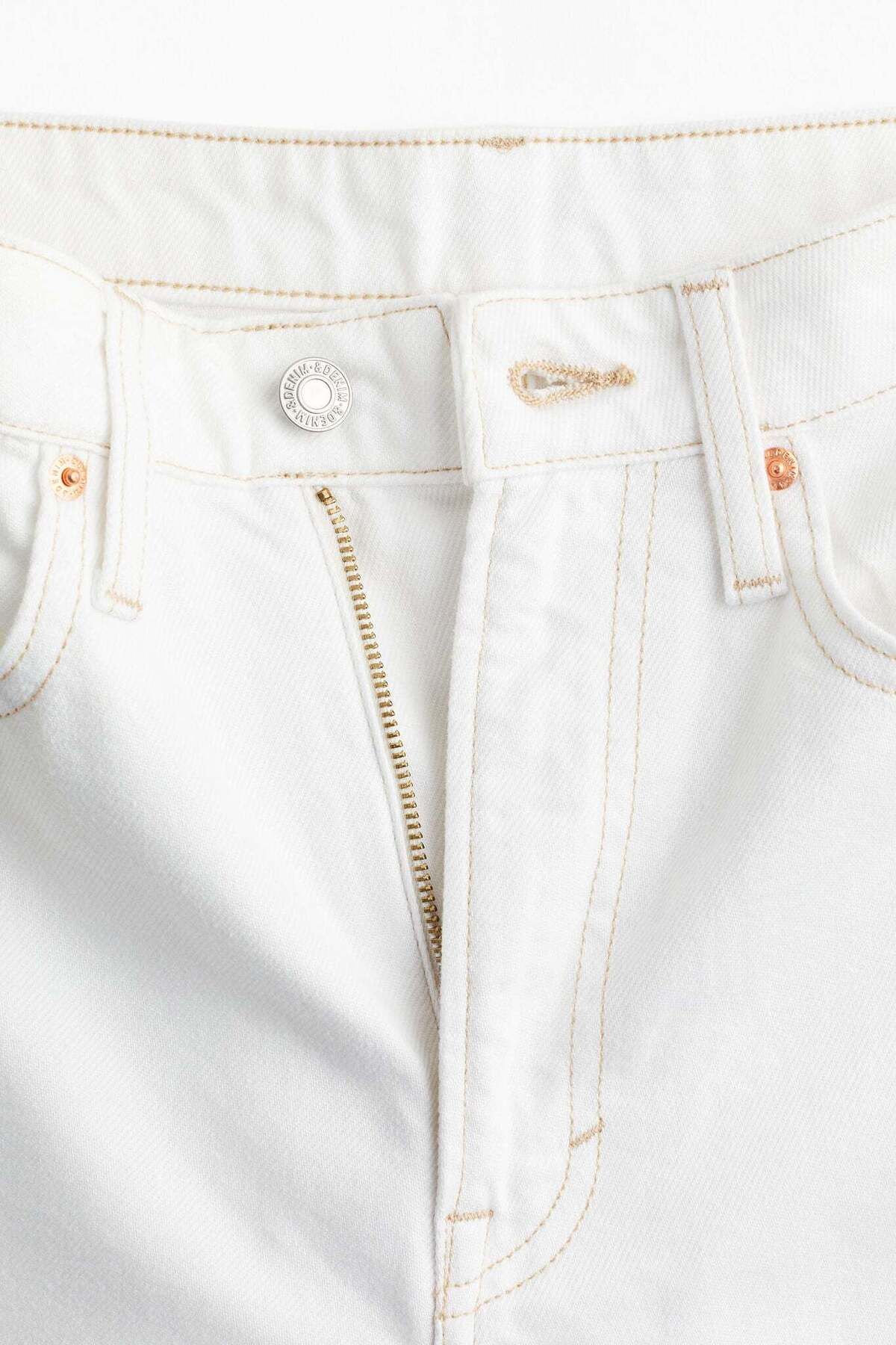 H&M-Feather Soft Super Wide Ultra High Jeans 1