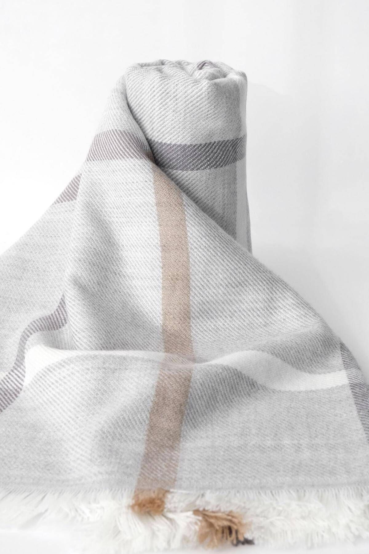Addax-Double Sided Shawl - Shawl03-A3 Model 3