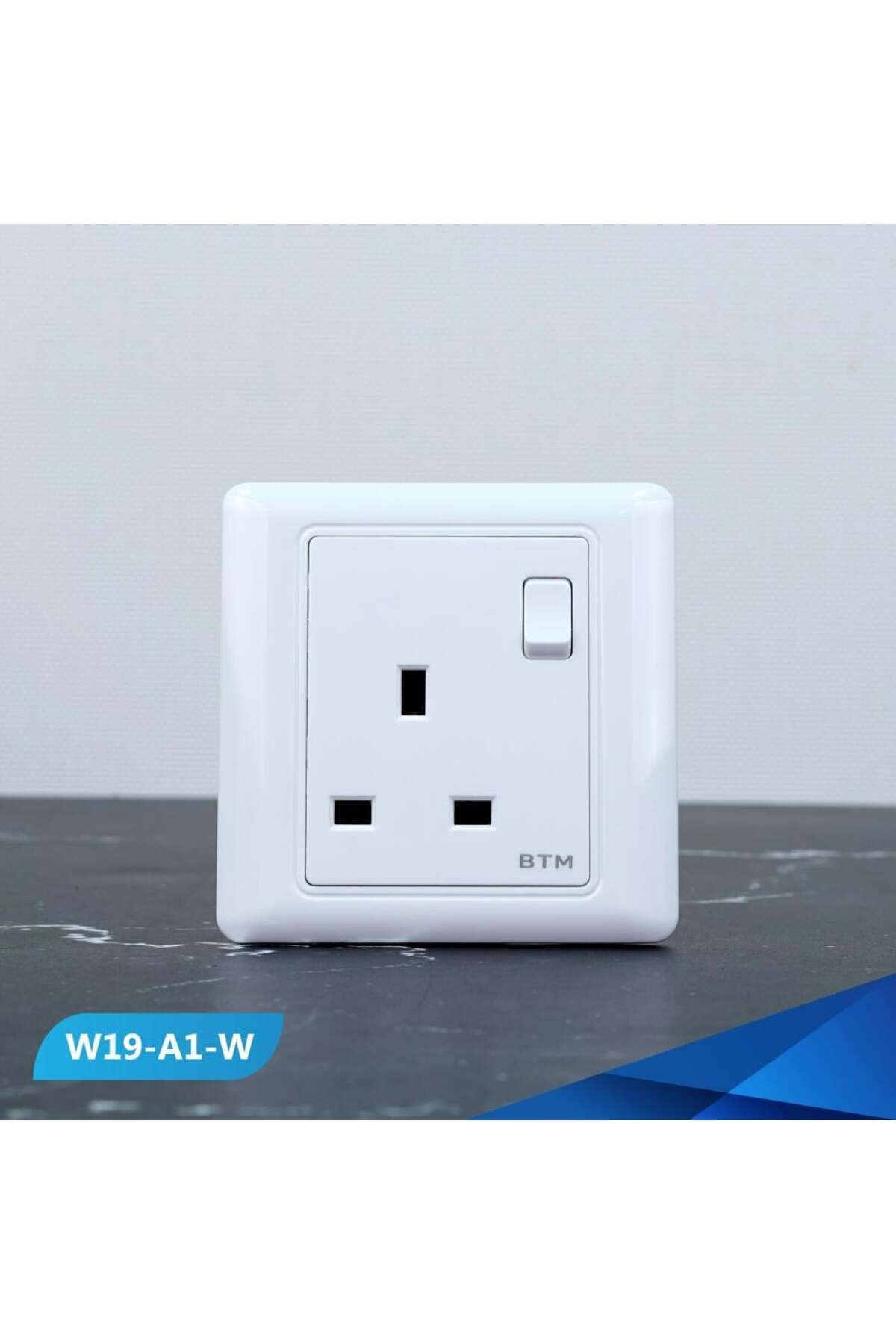 Btm-13 amp socket with twisted white switch -3 pieces 1