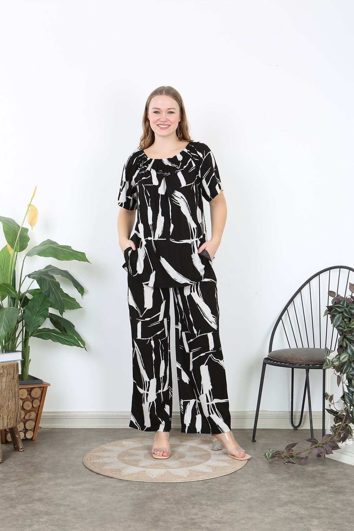 XL Modam-Women's Woven Viscose Suit 5