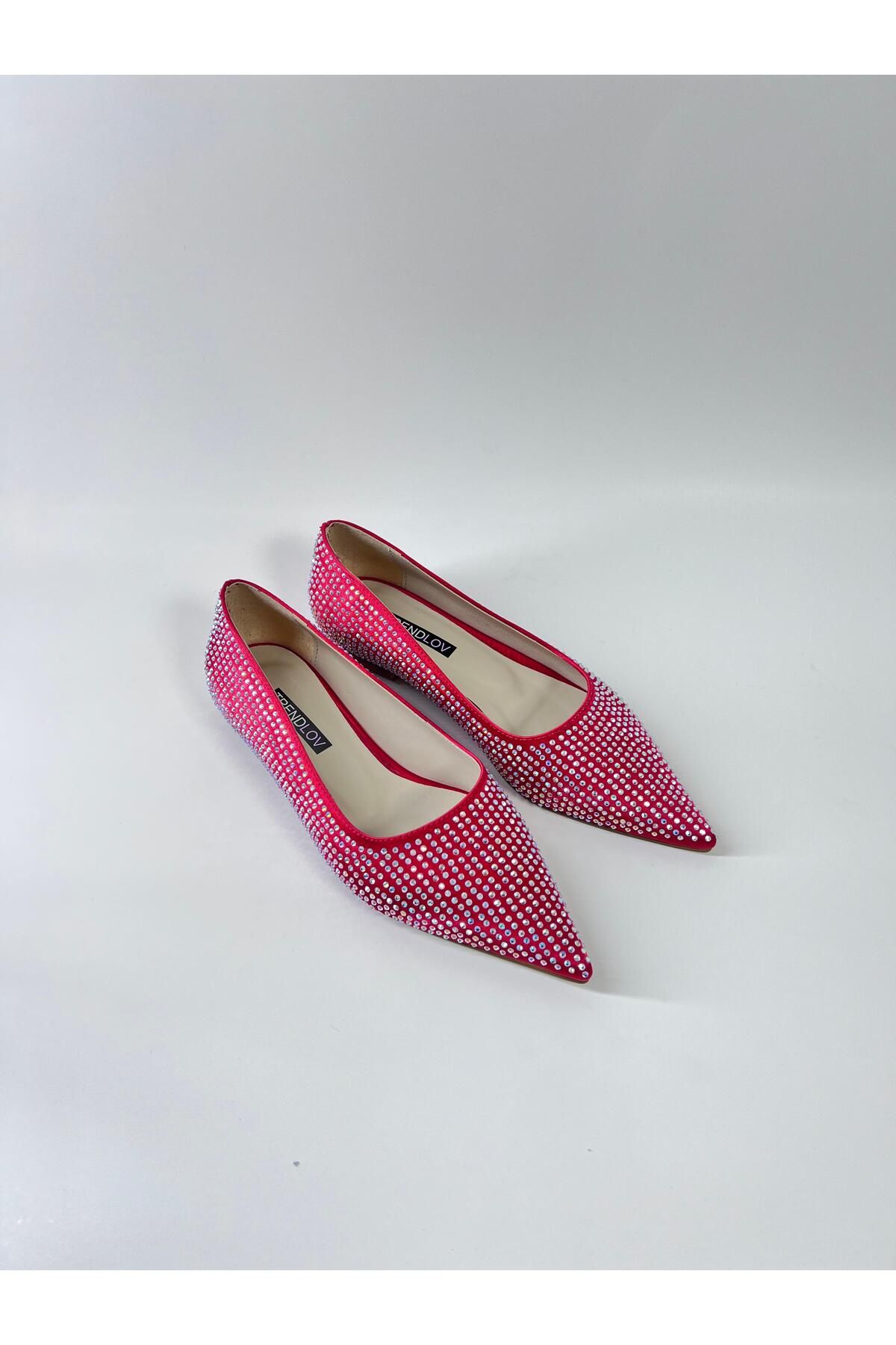 Trendlov-Red Stone Covered Pointed Toe Sparkling Ballerinas 1