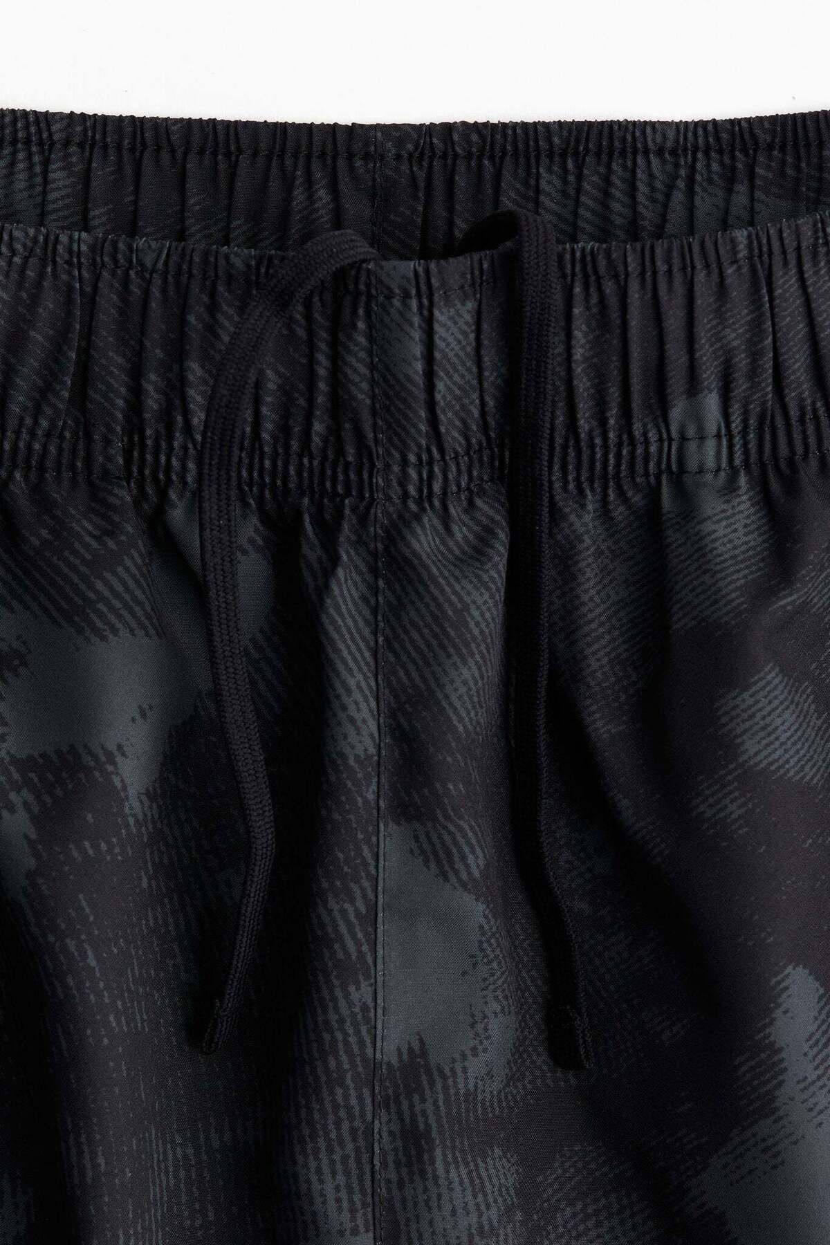 H&M-شورت رياضي سريع الجفاف 5