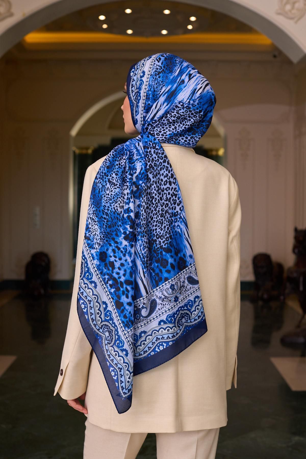 İpekhan-Patterned Voile Shawl, Silk Material, Blue Color 9802-13 Model 4