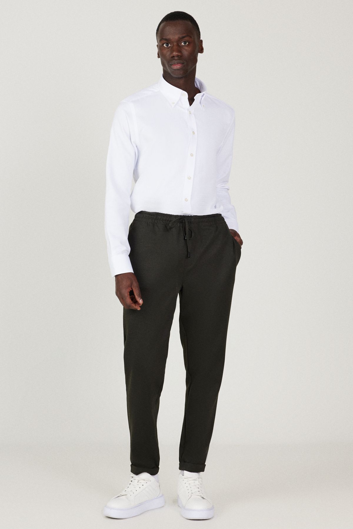 AC&Co / Altınyıldız Classics Men's Khaki Standard Fit Regular Cut Comfortable Flannel Pocket Tie Waist Knitted Stretch Trousers