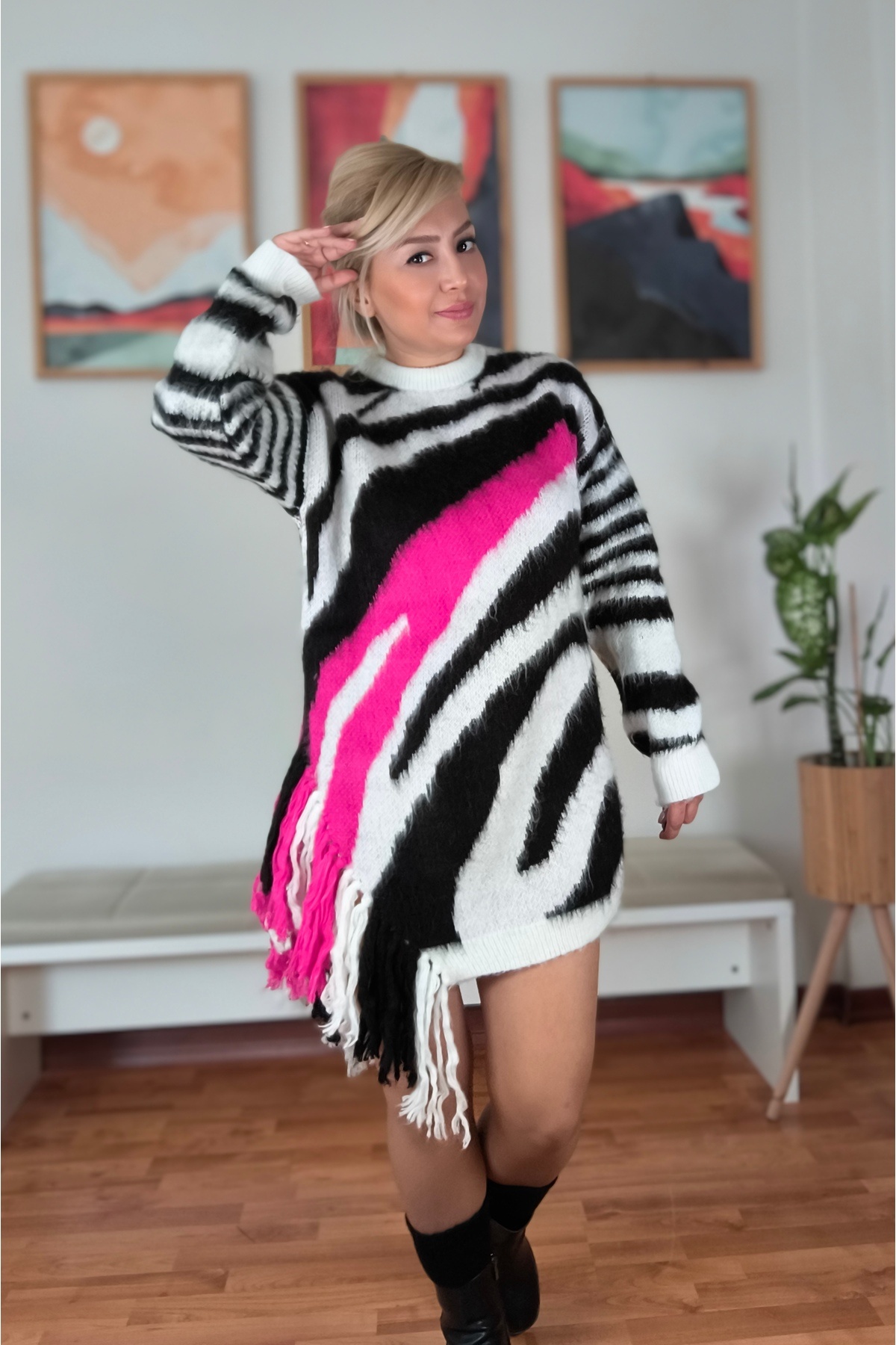 MADAMMERY-Zebra Patterned Tasseled Design Tunic Sweater 1