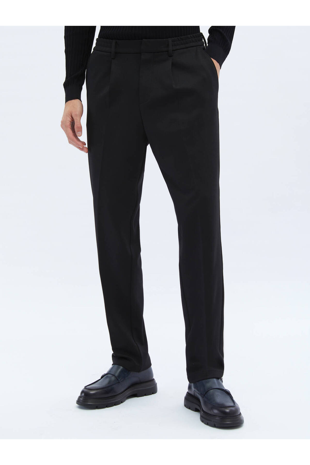 complete the look image