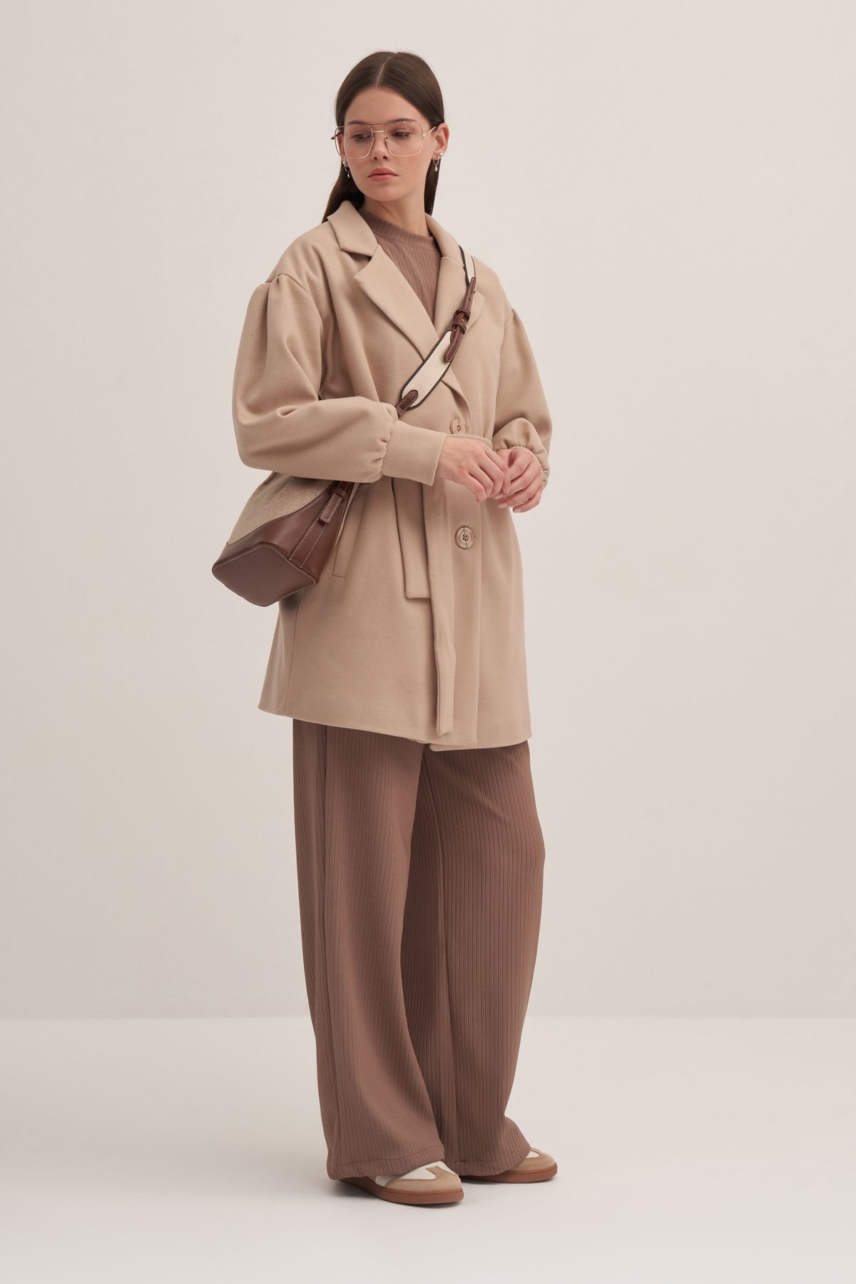 EBU Prive-Beige Women's Balloon Sleeve Cashmere Coat 4