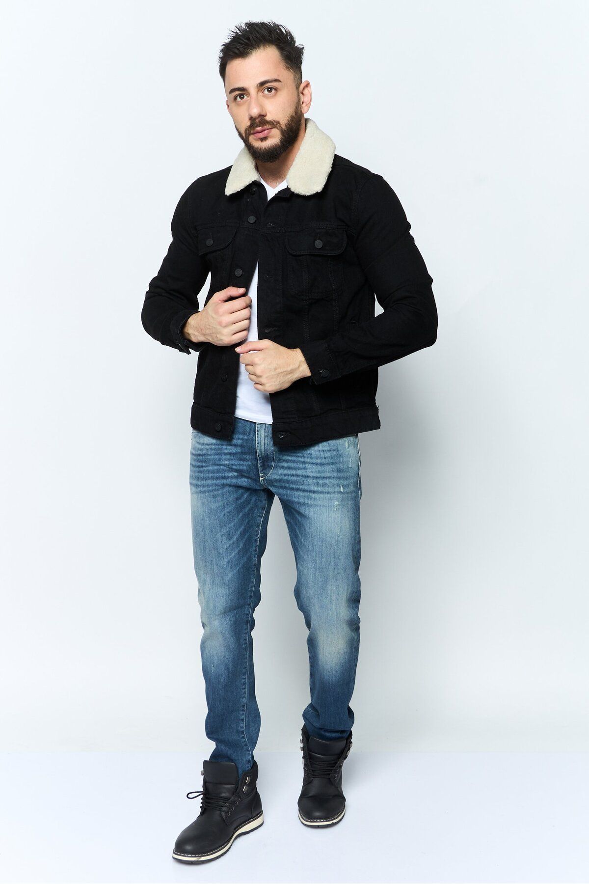 complete the look image