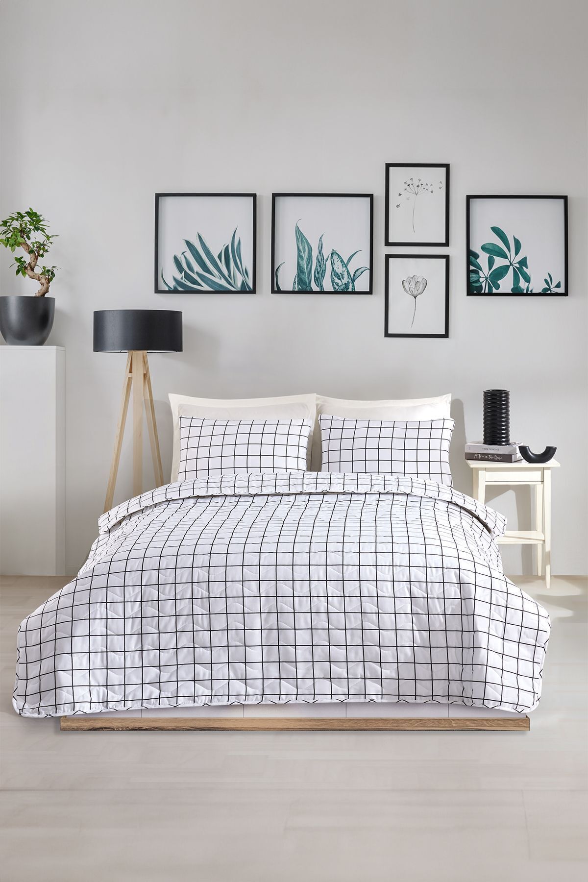 Eponj Home-Double Quilted Bedspread Set - Artus Black 1