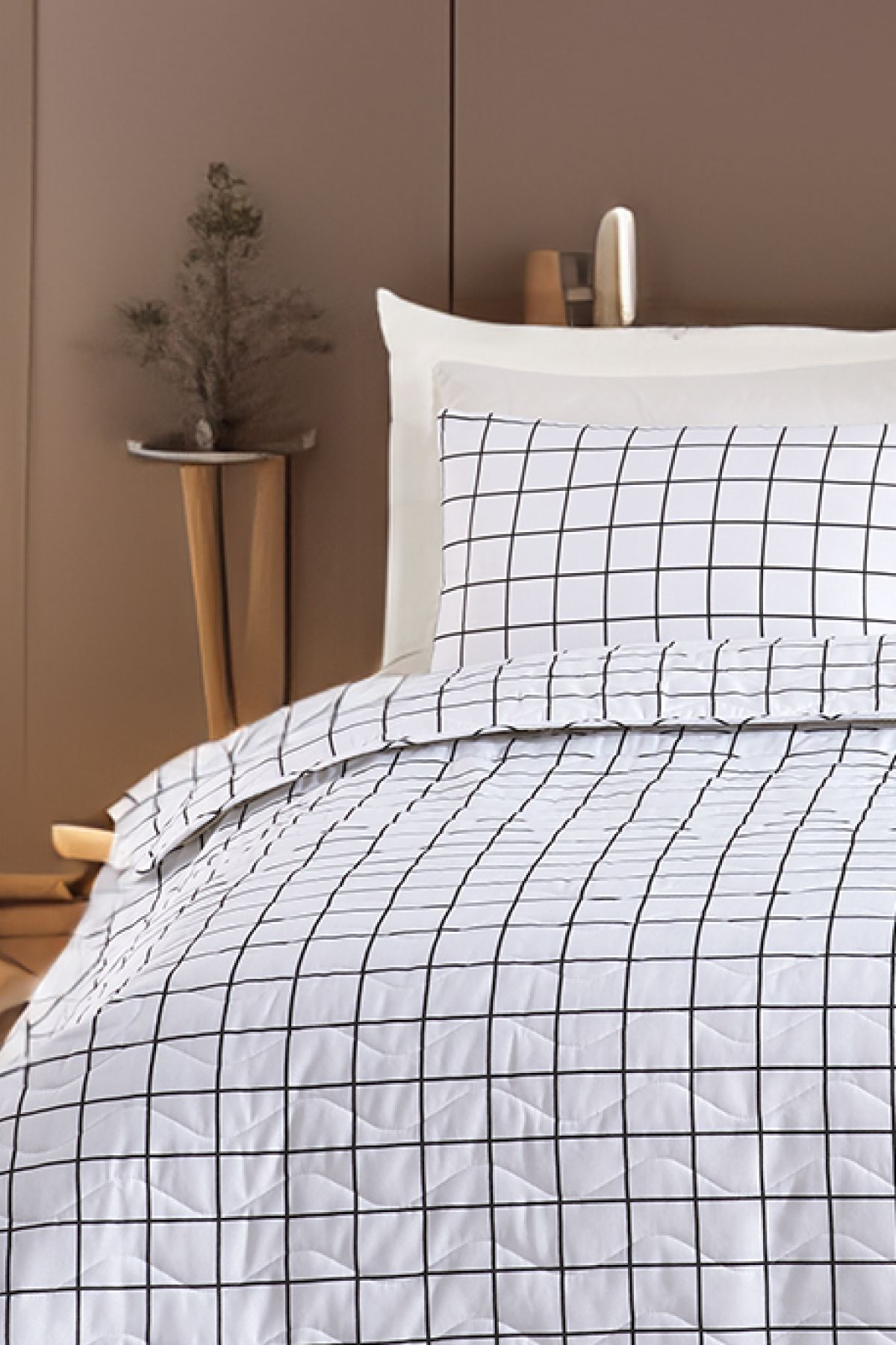 Eponj Home-Double Quilted Bedspread Set - Artus Black 6