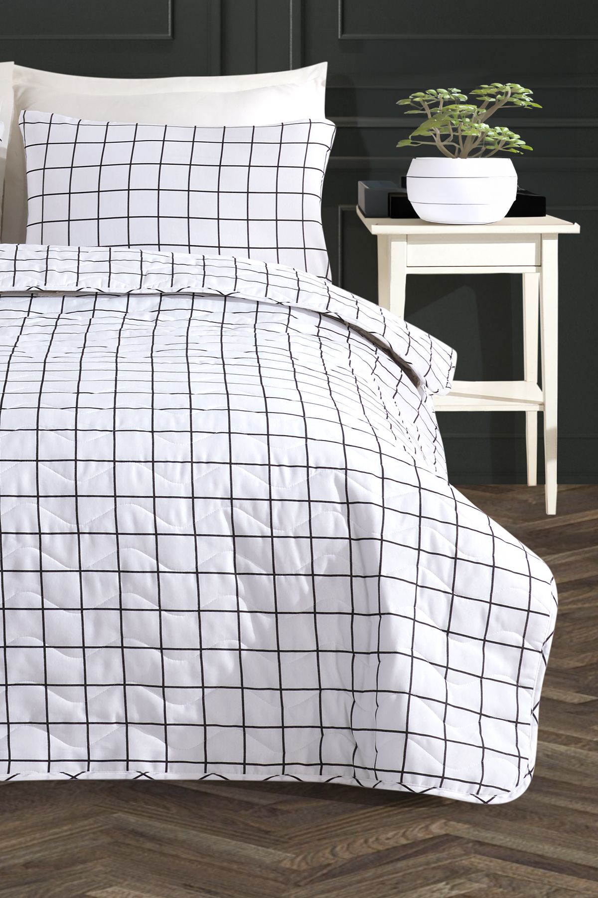 Eponj Home-Double Quilted Bedspread Set - Artus Black 2