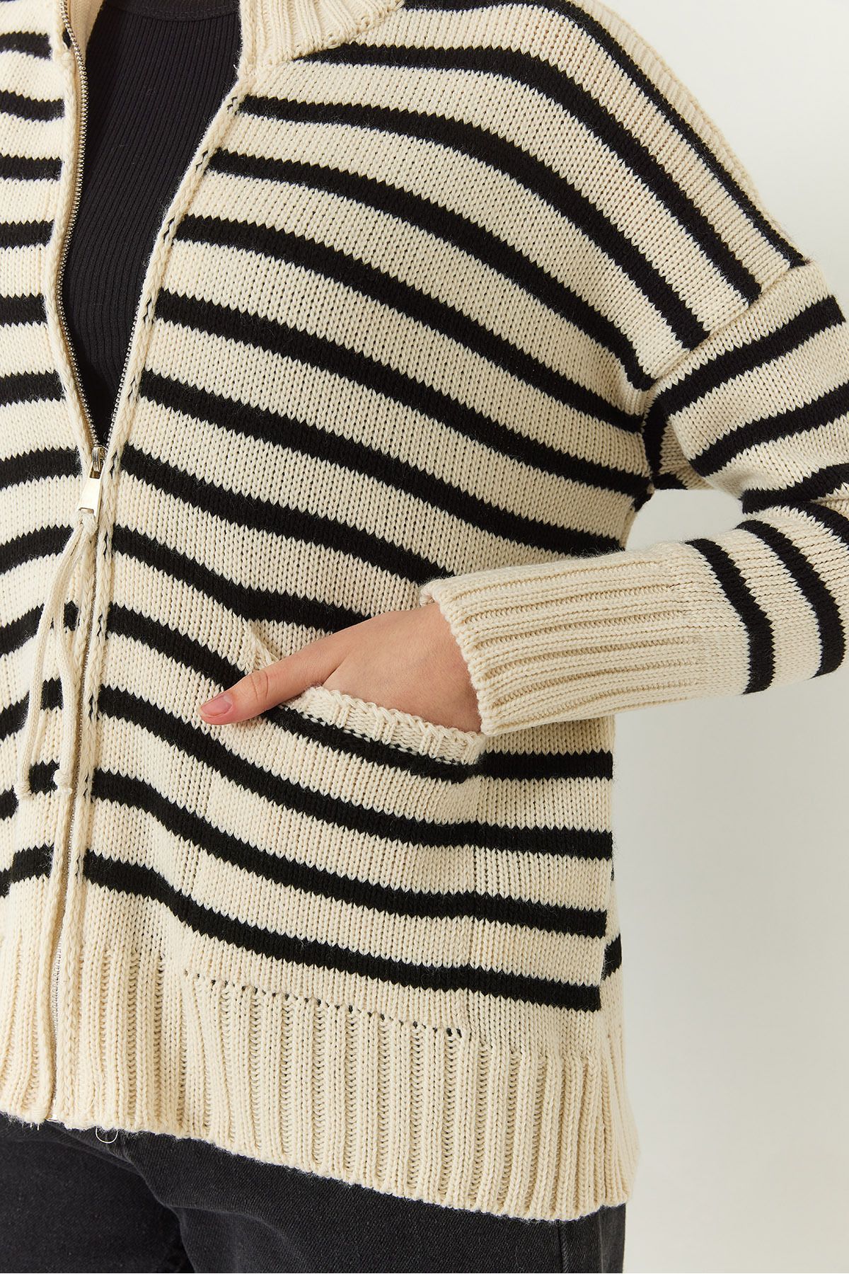 Bianco Lucci-Women's Striped Zippered Knitwear Cardigan 20246314 5