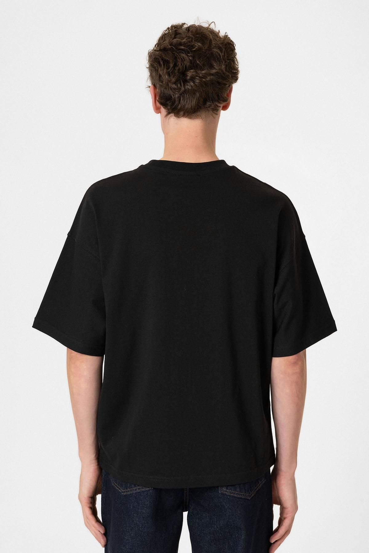 Antioch-Men's Black Crop Fit T-Shirt 5