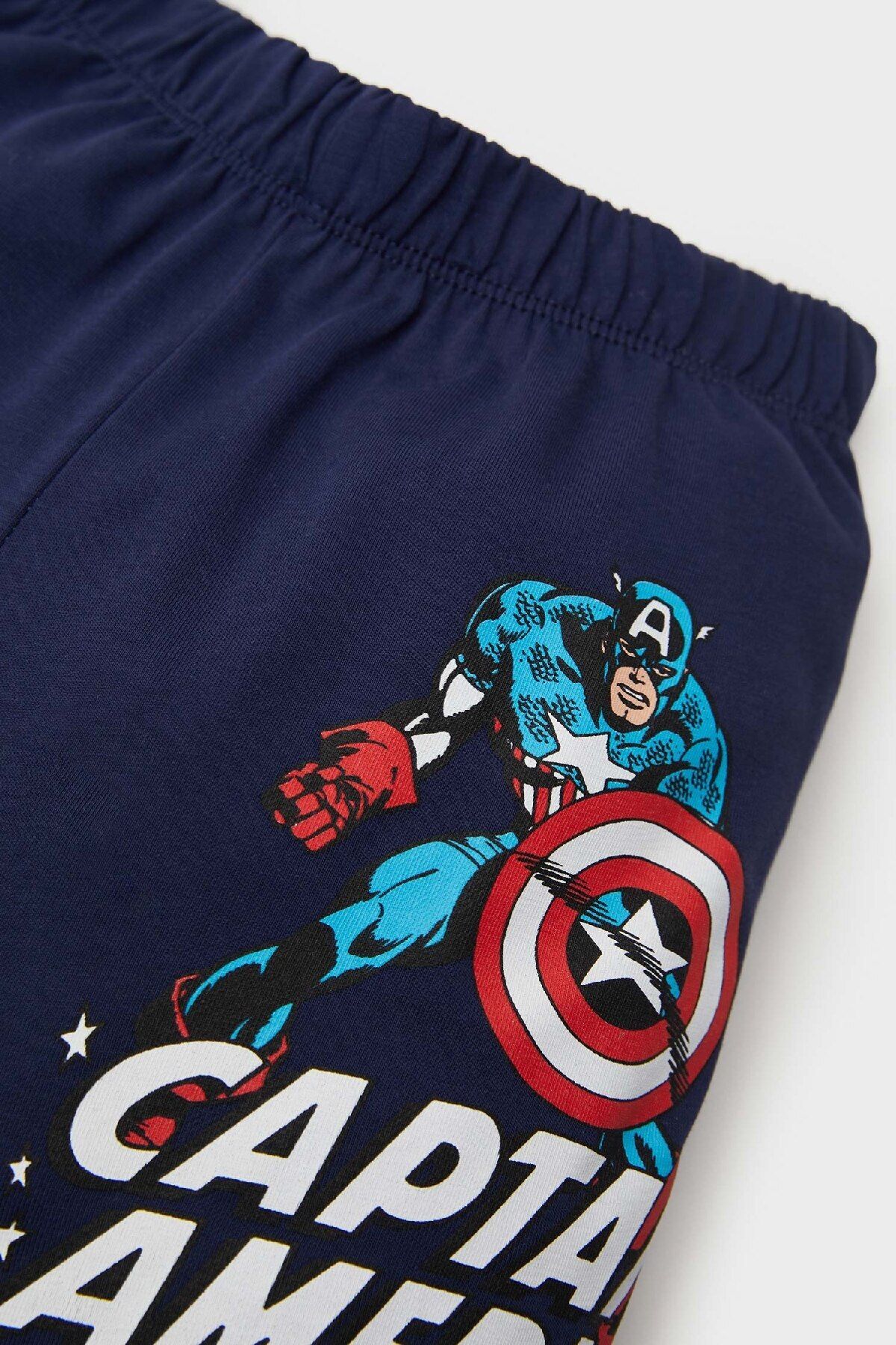 DeFacto-2-teiliges Set für Babys mit Marvel-Comics-Print – dehnbares, kurzärmliges T-Shirt und Shorts mit Taille E4720a525sm 4