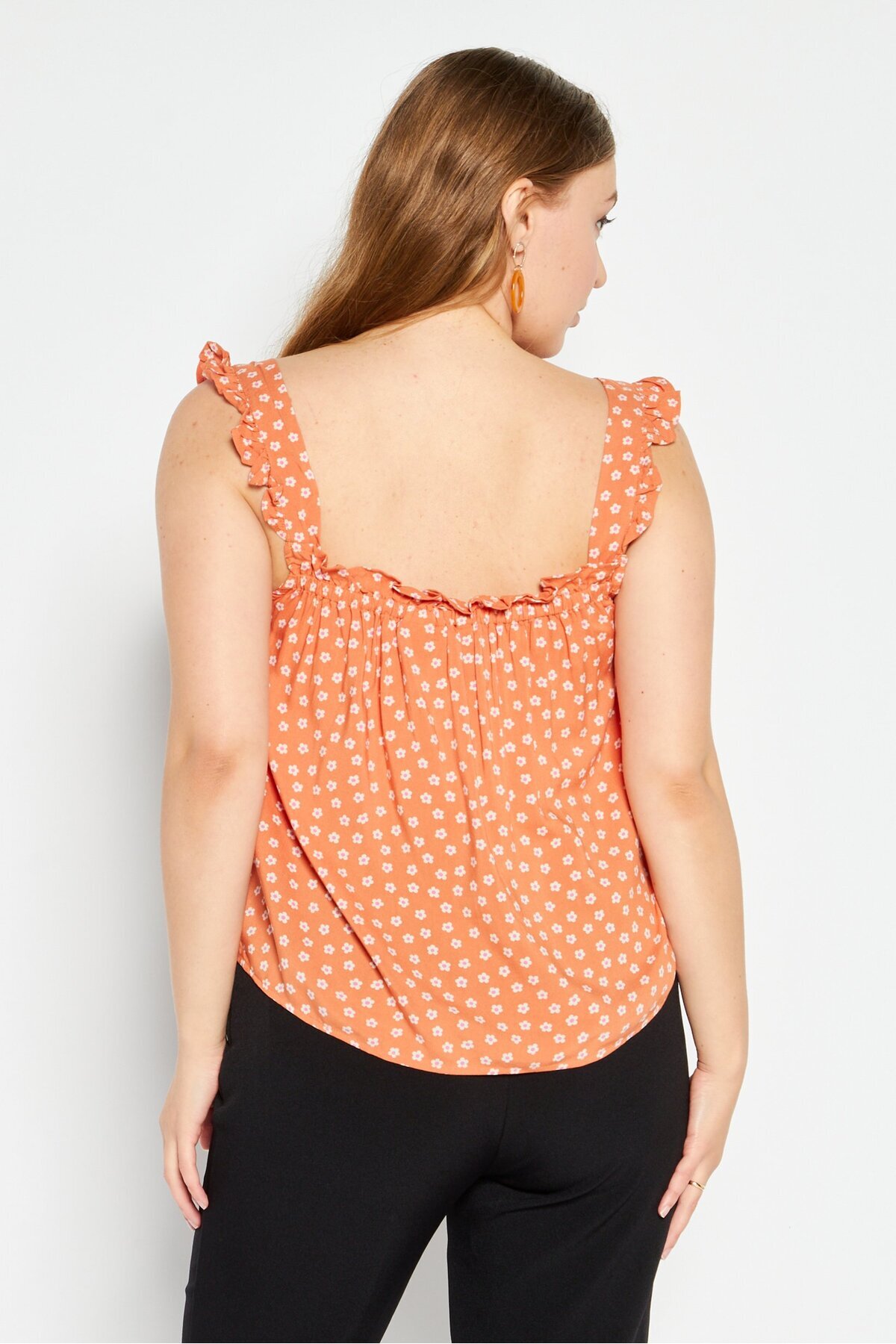 Levi's-Women Ruffle Neck Sleeveless Floral Print Top, Rust Combo 4