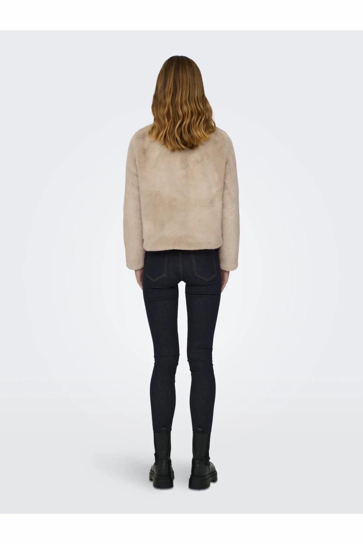 ONLY 15295423 ONLNEWVIDA FAUX FUR JACKET CC OTW görsel 3