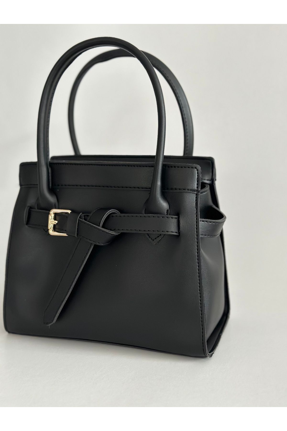 Boutiquehaki-Lottie Hand and Shoulder Bag 2