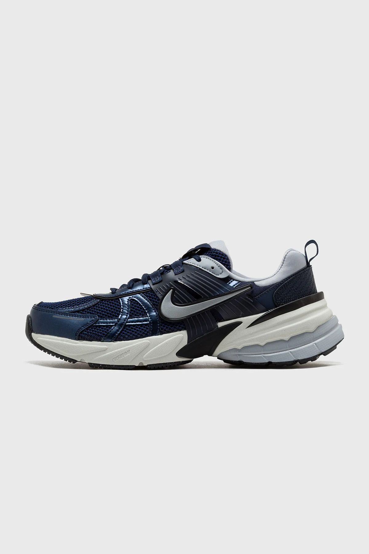 Nike-Nike V2K Run - модел маратонки Hj4497 4