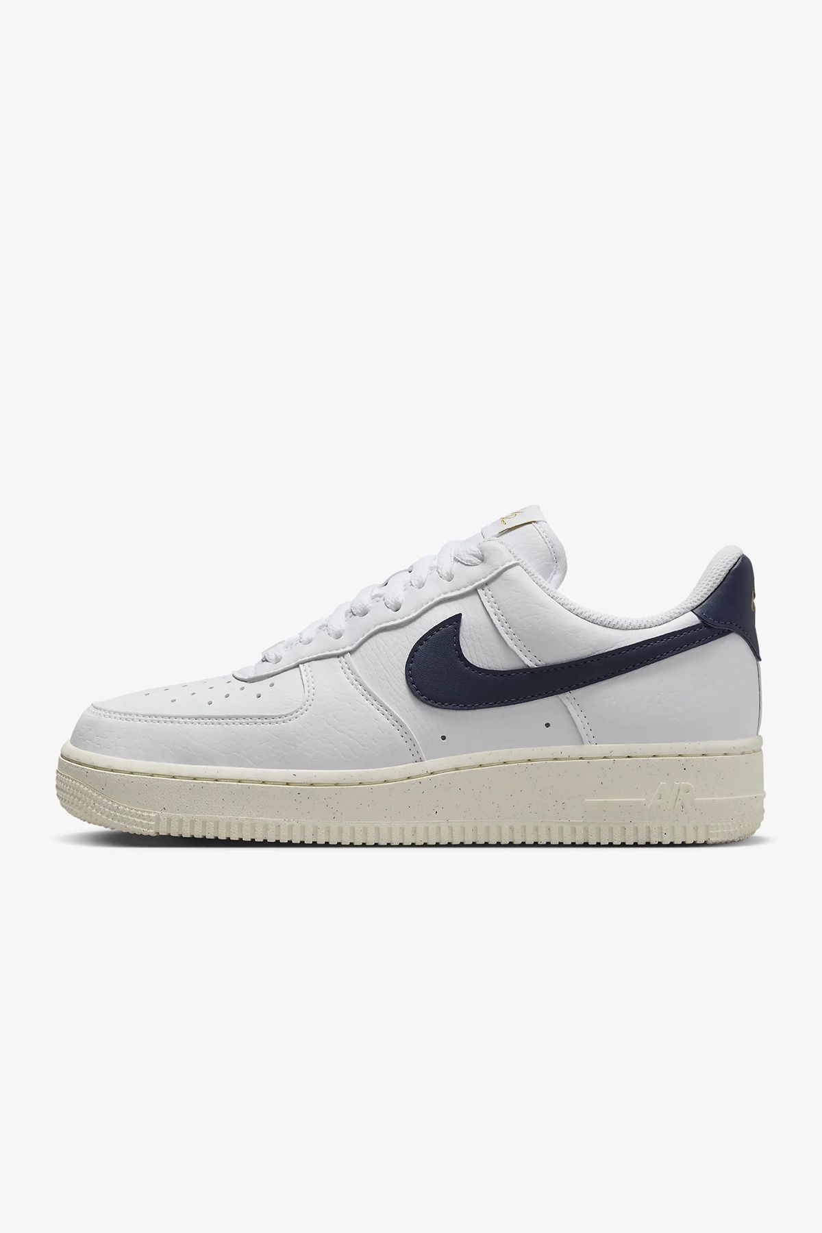 Nike-AIR FORCE 1 '07 NN – Weiß/Pabok-Ivory-Metallic Gold 6