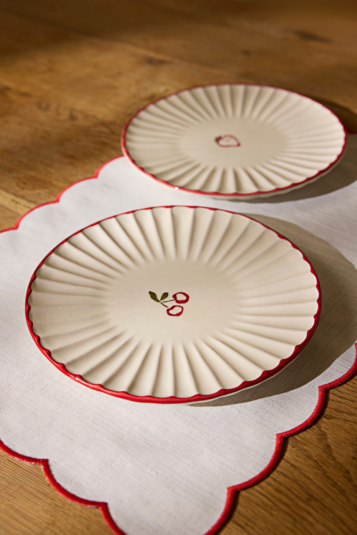 Trendyol Collection-4 db kerámia gyümölcsmintás tortatál készlet 22 cm TPHSS25TBK00010 2