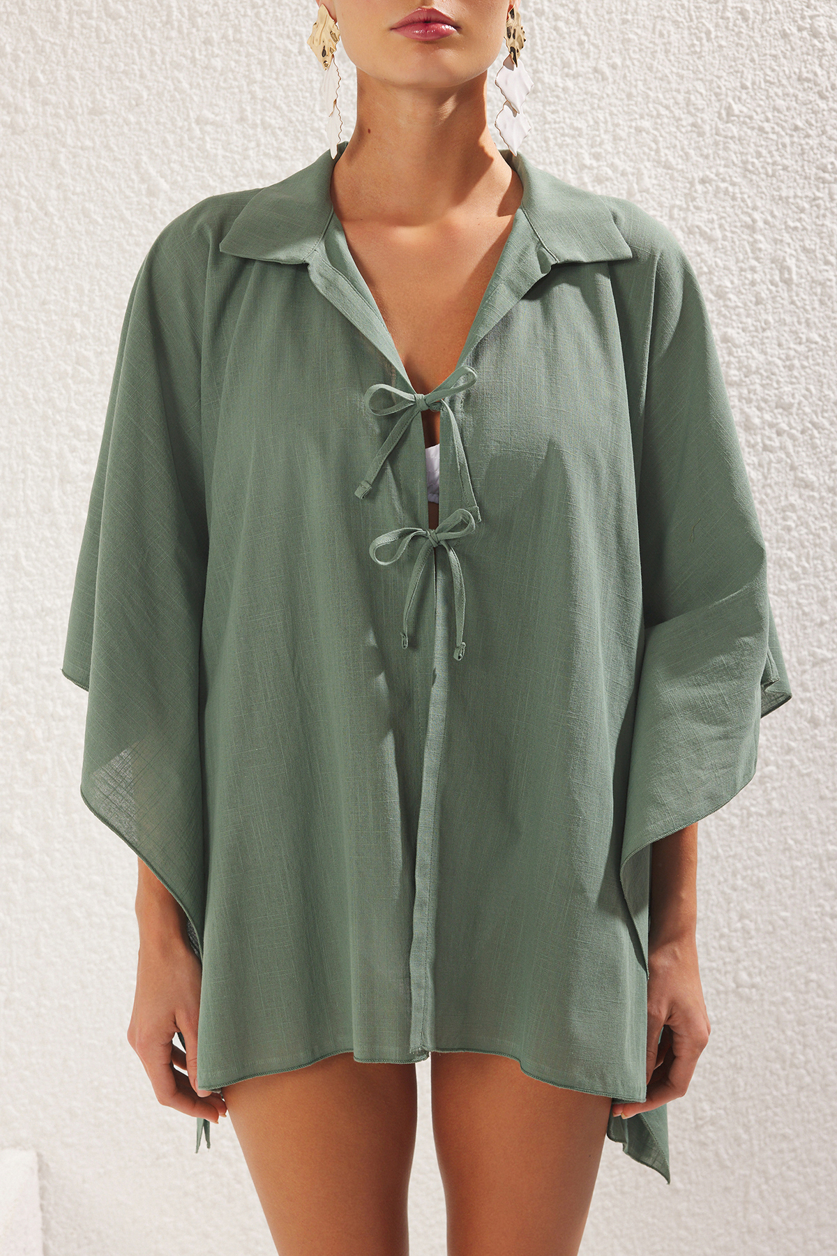 Trendyolmilla  Haki Dokuma Bağlama Detaylı Maxi Plaj Gömlek TBESS25GO00010 - Görsel 4