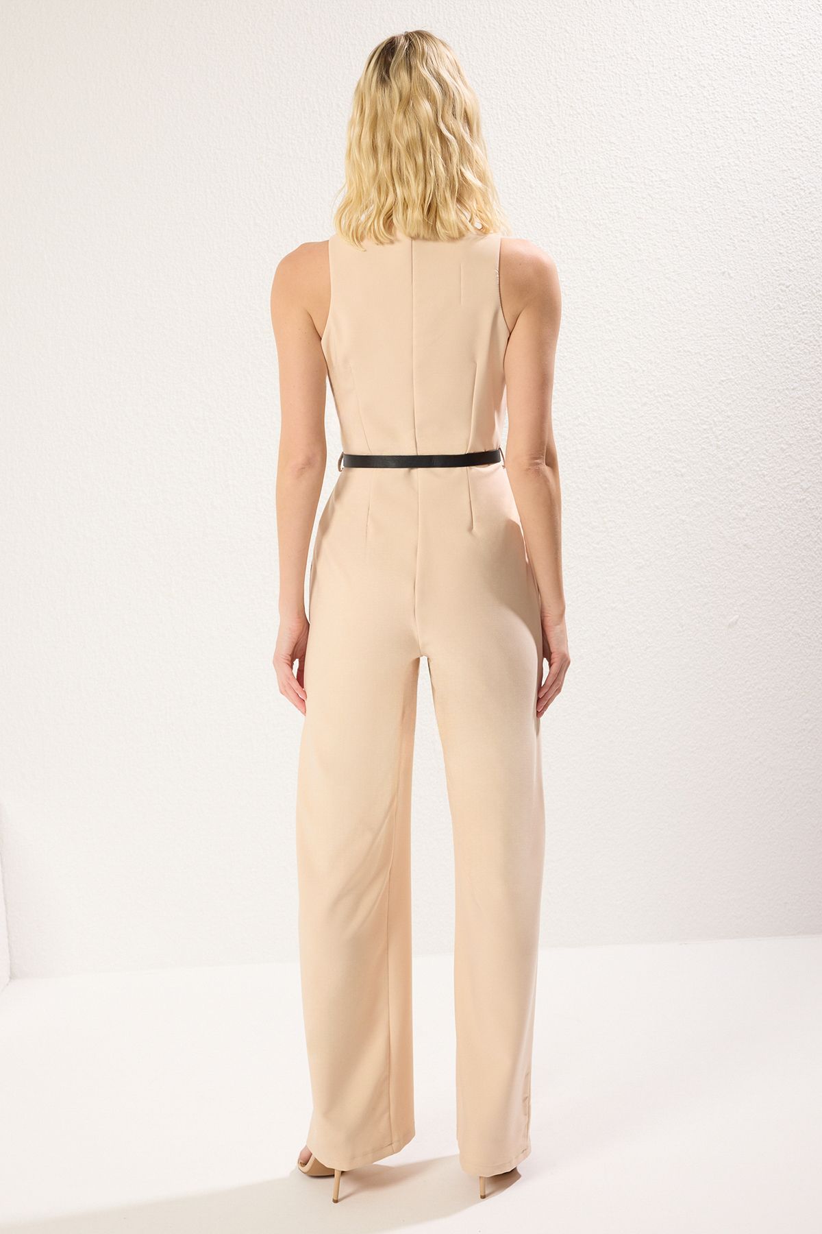 Trendyol Collection-TWOSS25TU00017 Modell Stone Jumpsuit 6