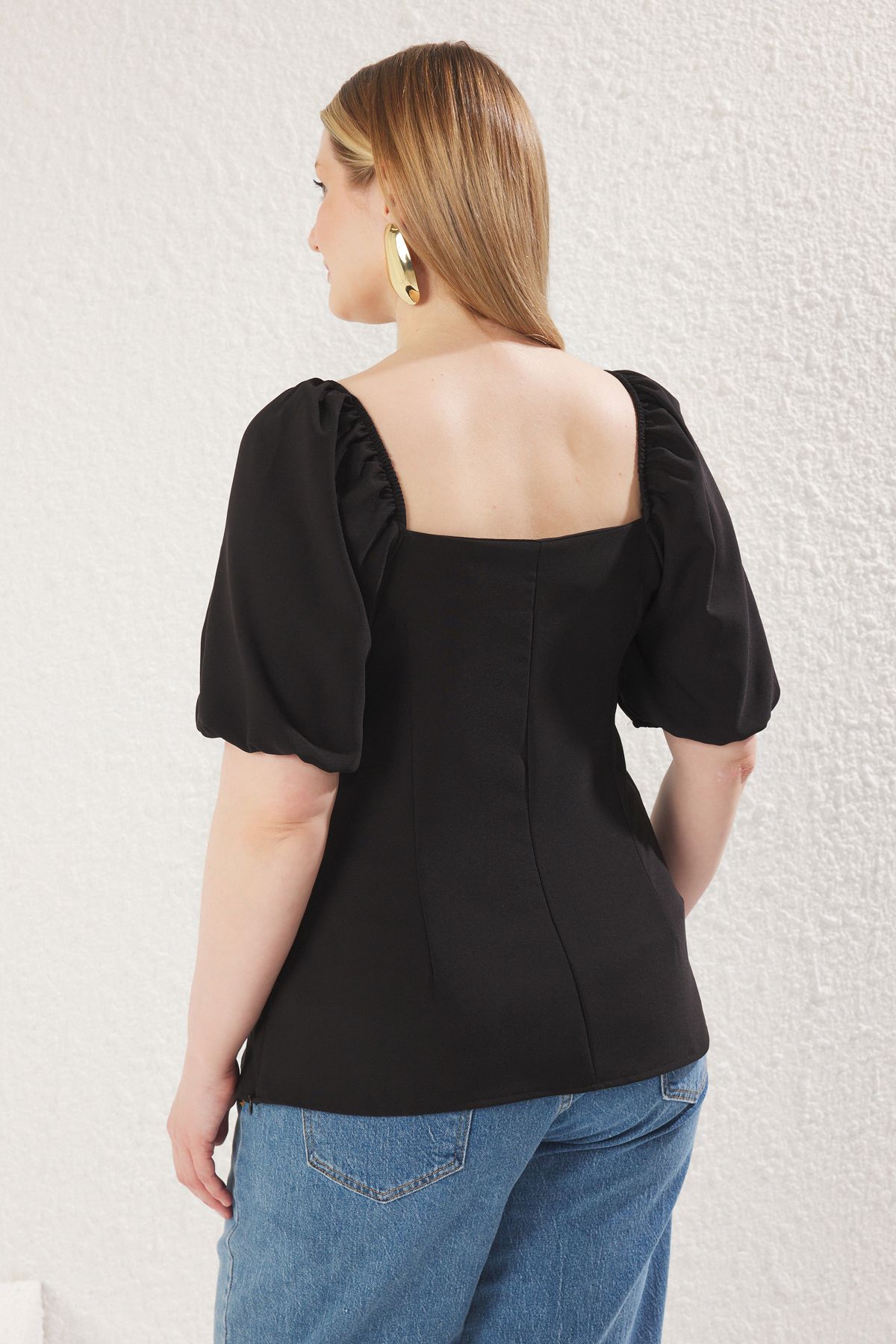 Trendyol Curve-Černá blůza Finike Woven Plus Size 5