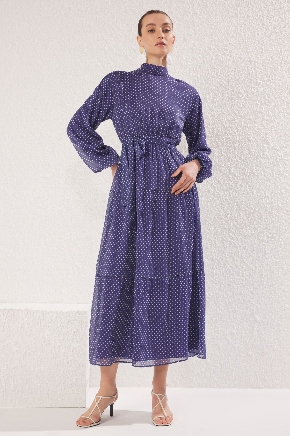 trendyol-modest-navy-blue-modest-dresses