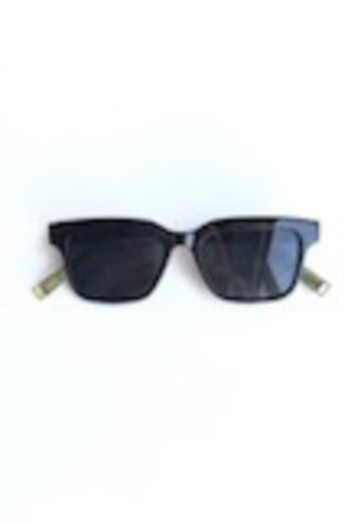 DSN-Lia Black Sunglasses 5