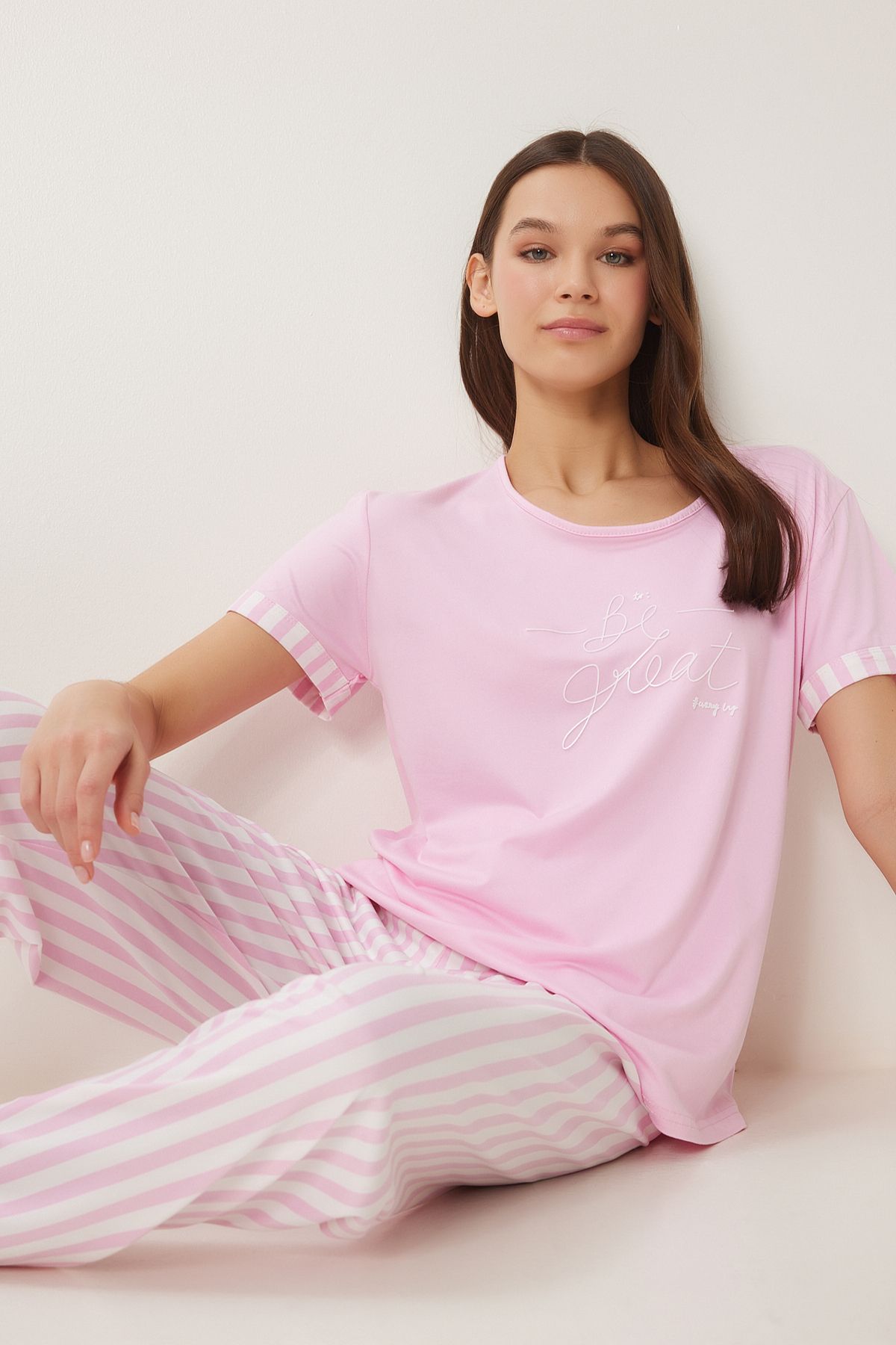 Lovelyİstanbul Çizgili Alt T-Shirt Pijama Takımı PEMBE LPQ0006