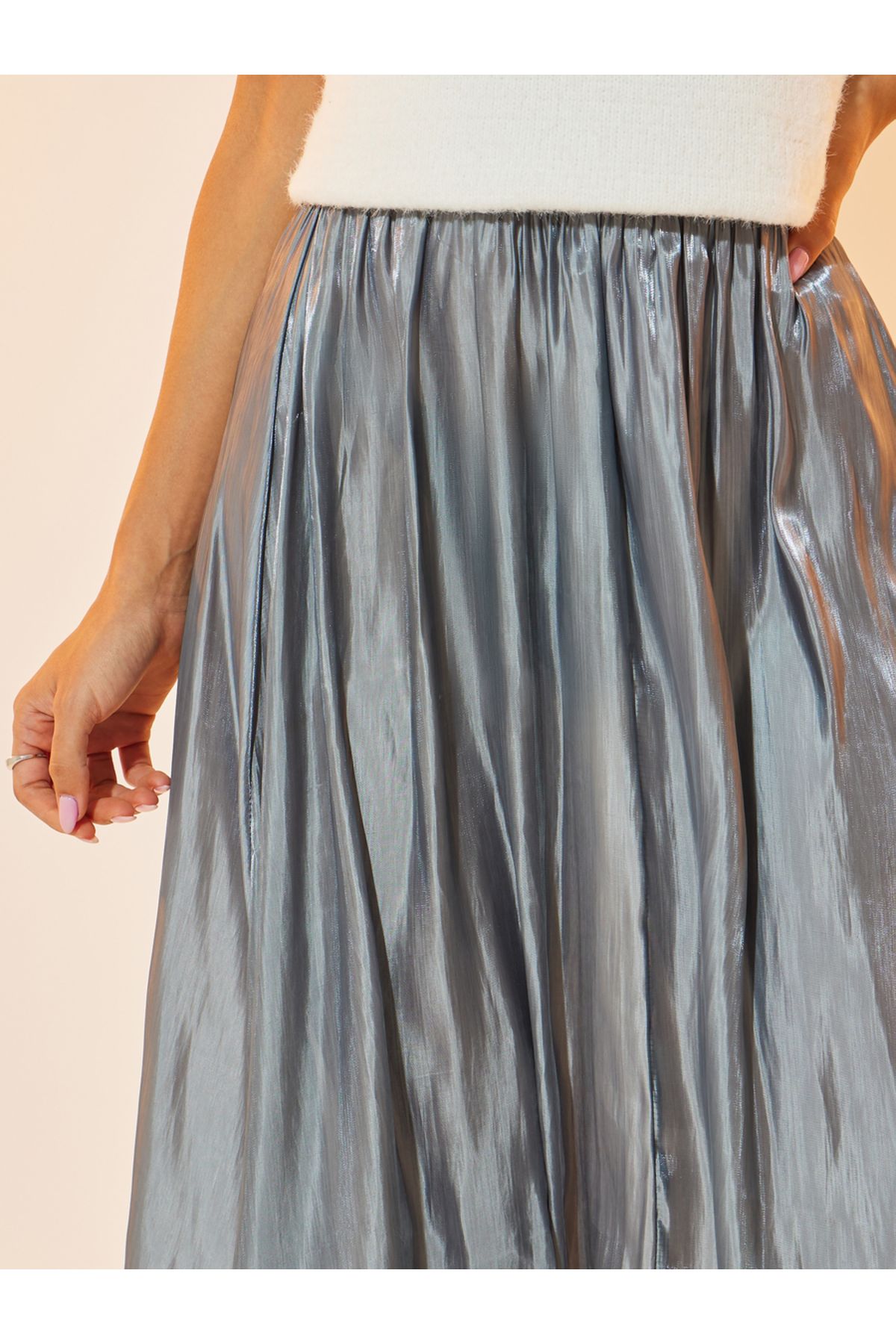 Styli-Metallic Look Gathered A-Line Maxi Skirt 3