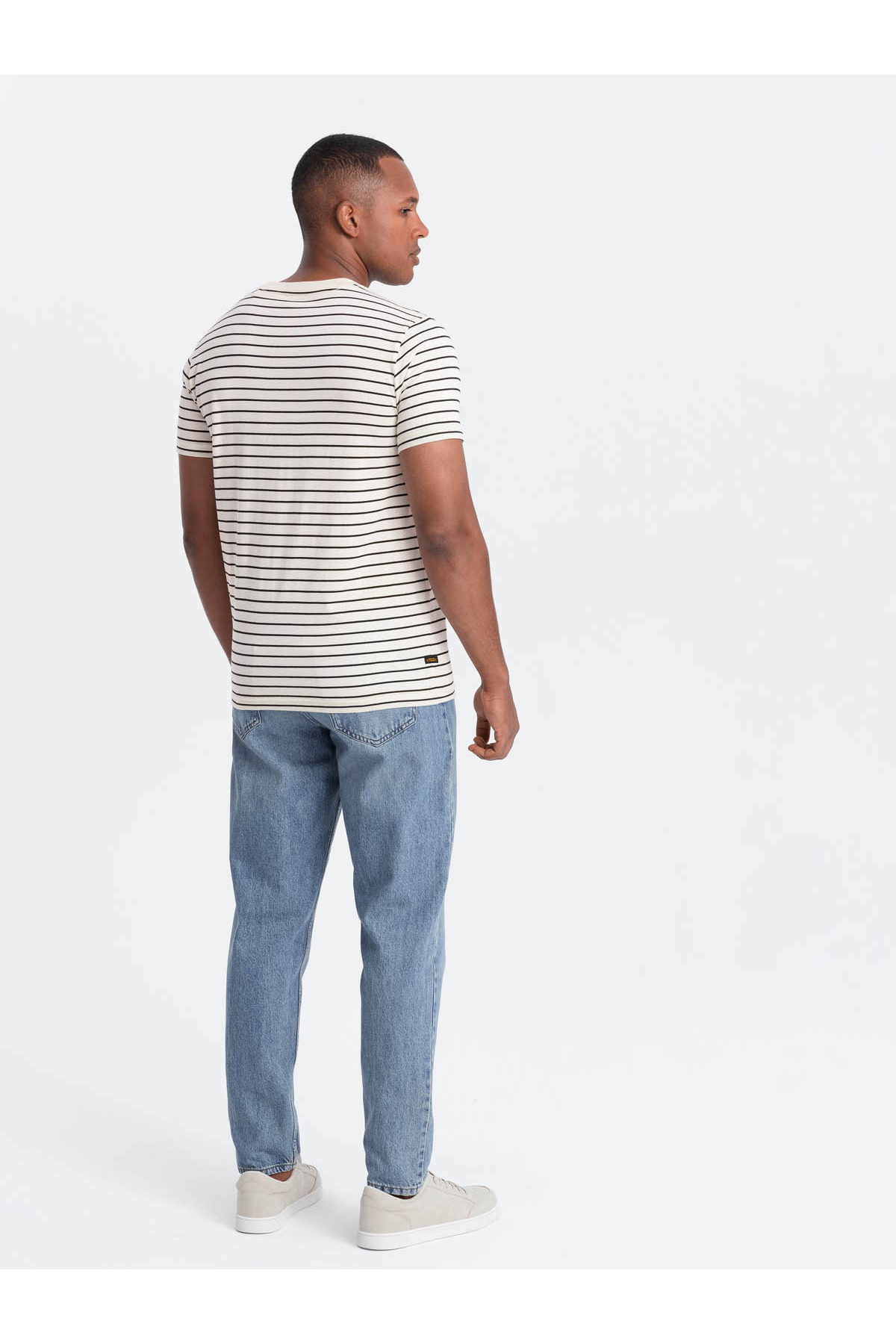 OMBRE-Men's striped t-shirt with patch by Ombre Design - cream and black V1 OM-TSCT-0183 S 9