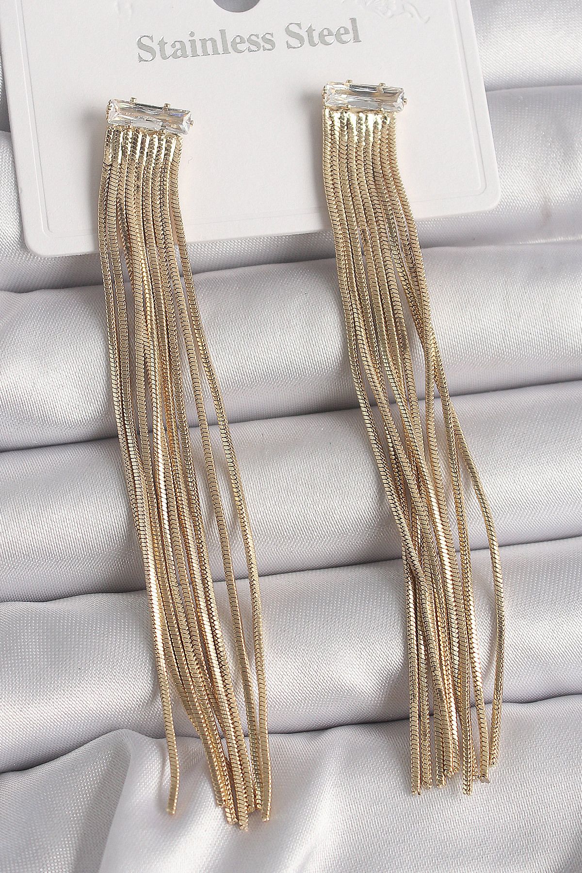 New Things Pirinç Gold Renk Sallantı Püskül Model Kadın Küpe