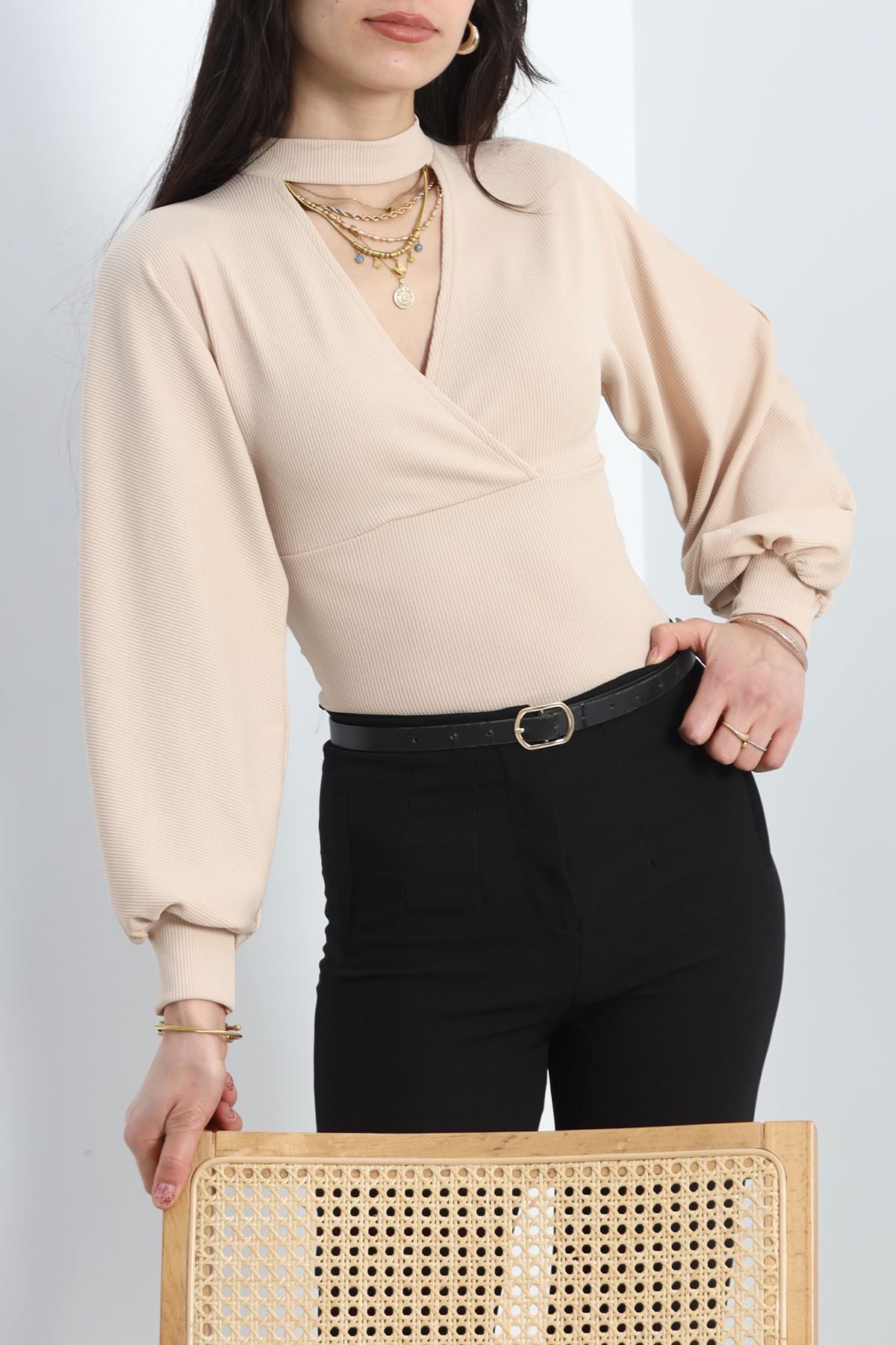 AKSU-Gamzeli̇tarzim Balloon Sleeve Blouse Cream - 20678.1892. 1