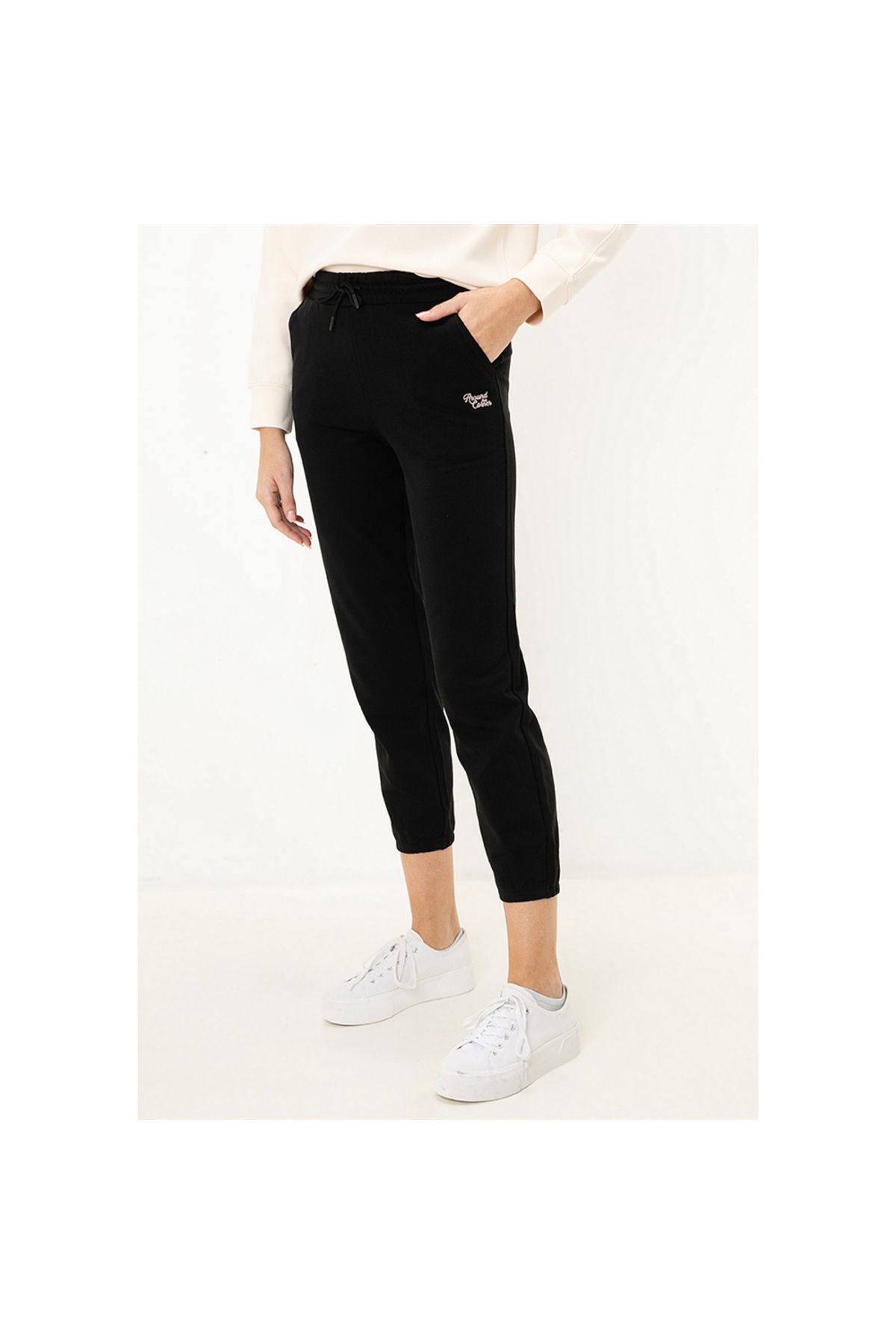 Giordano-Women's French Terry Knit Joggers 1