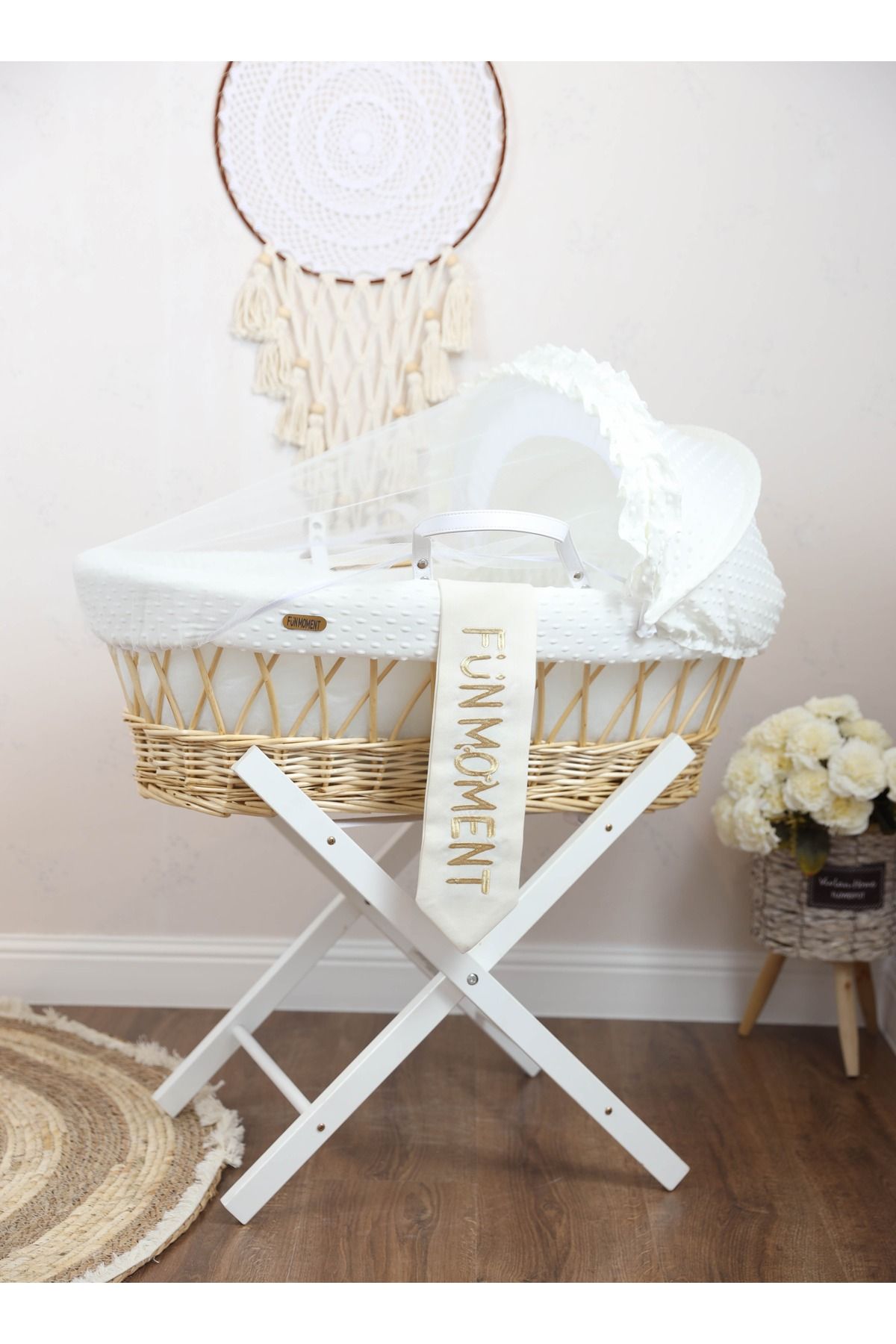 Fun Moment- Moses Basket Cot With Stand (Off White) 1