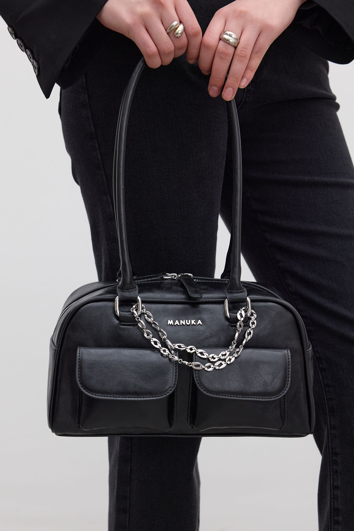 Manuka-Black Retro Bag - with Pockets 6