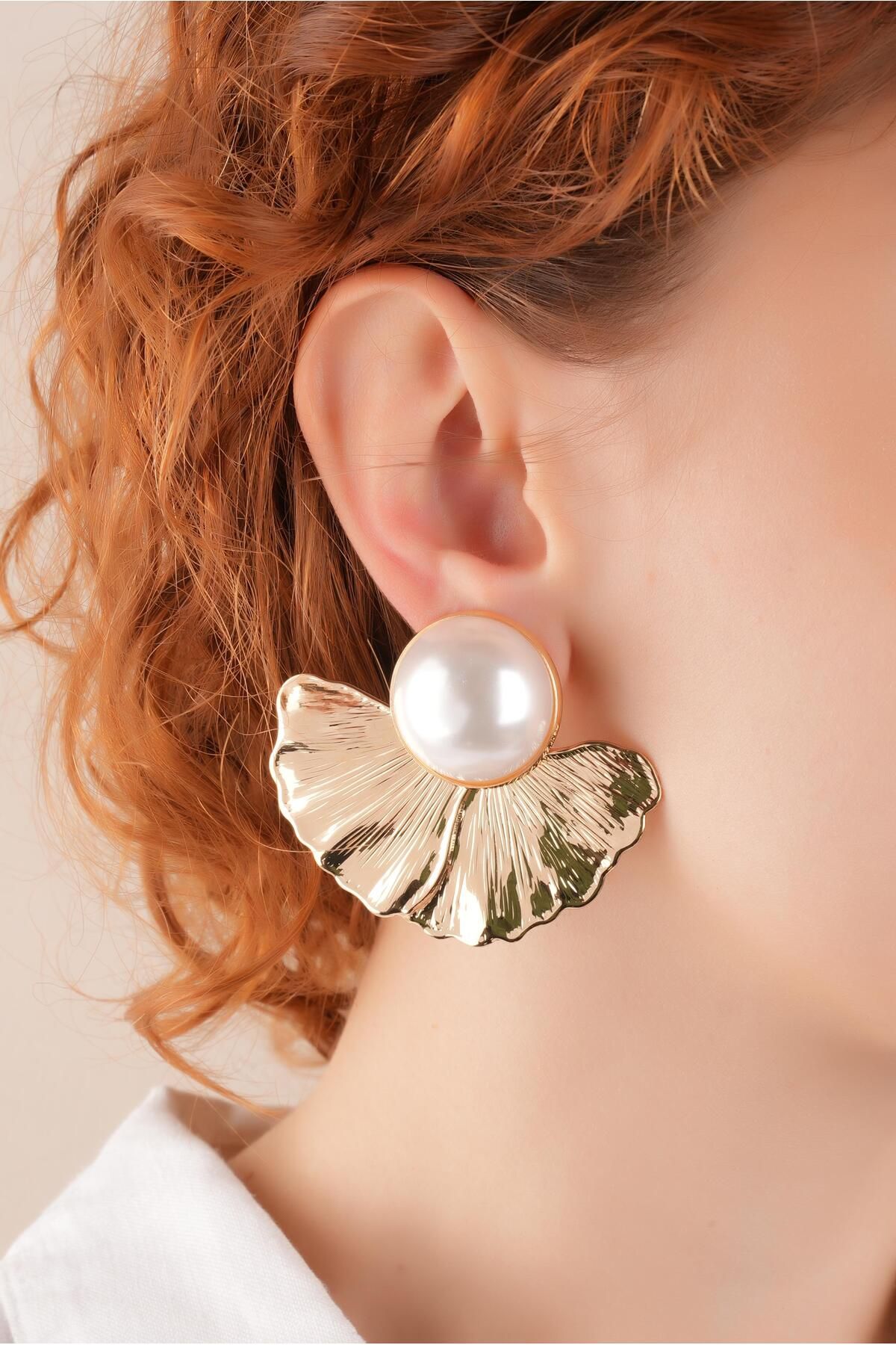 Çlk Accessories-Premium 35590 Model Large Pearl Plate Earrings 1