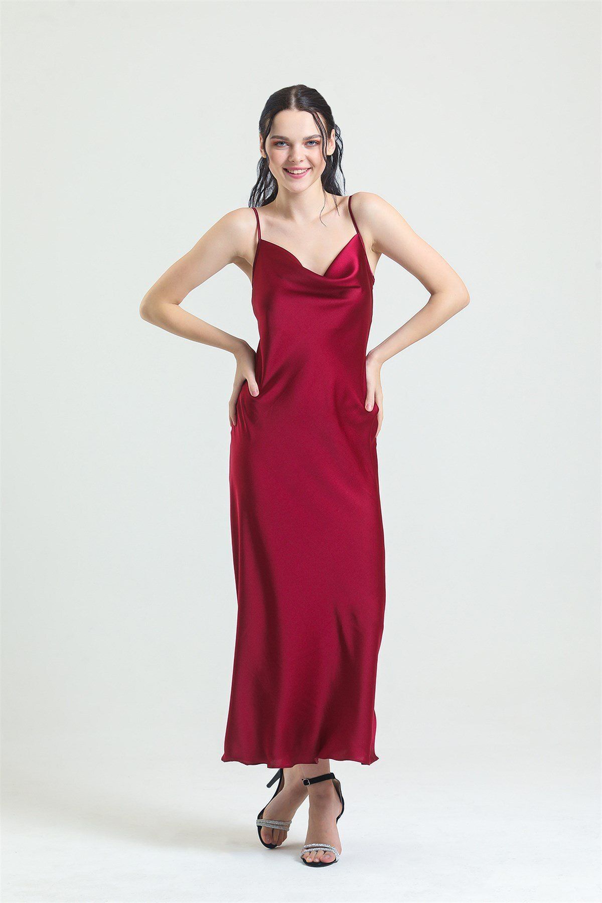 Magic Form-9790 Women's Burgundy Degaje Collar Crepe Satin Long Nightgown 1