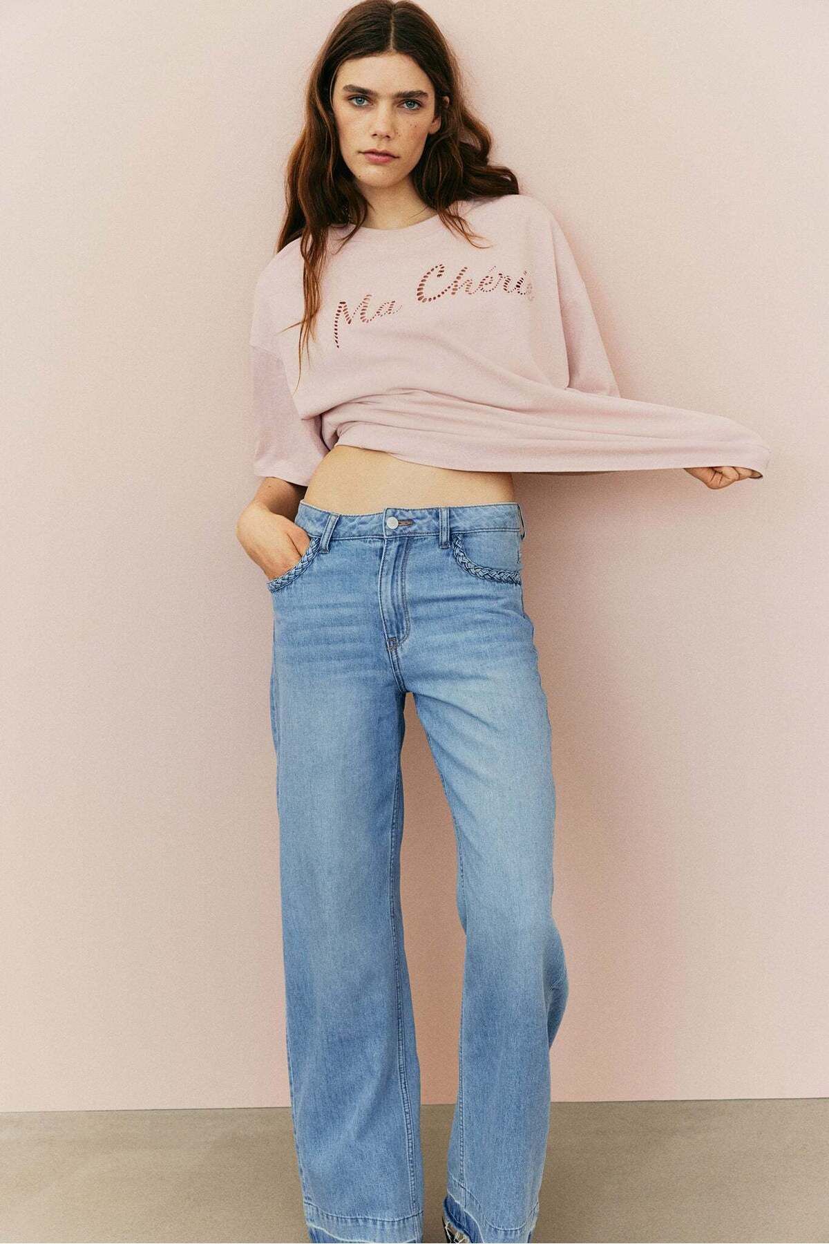 H&M-تي شيرت كبير الحجم بتفاصيل نقوش 4