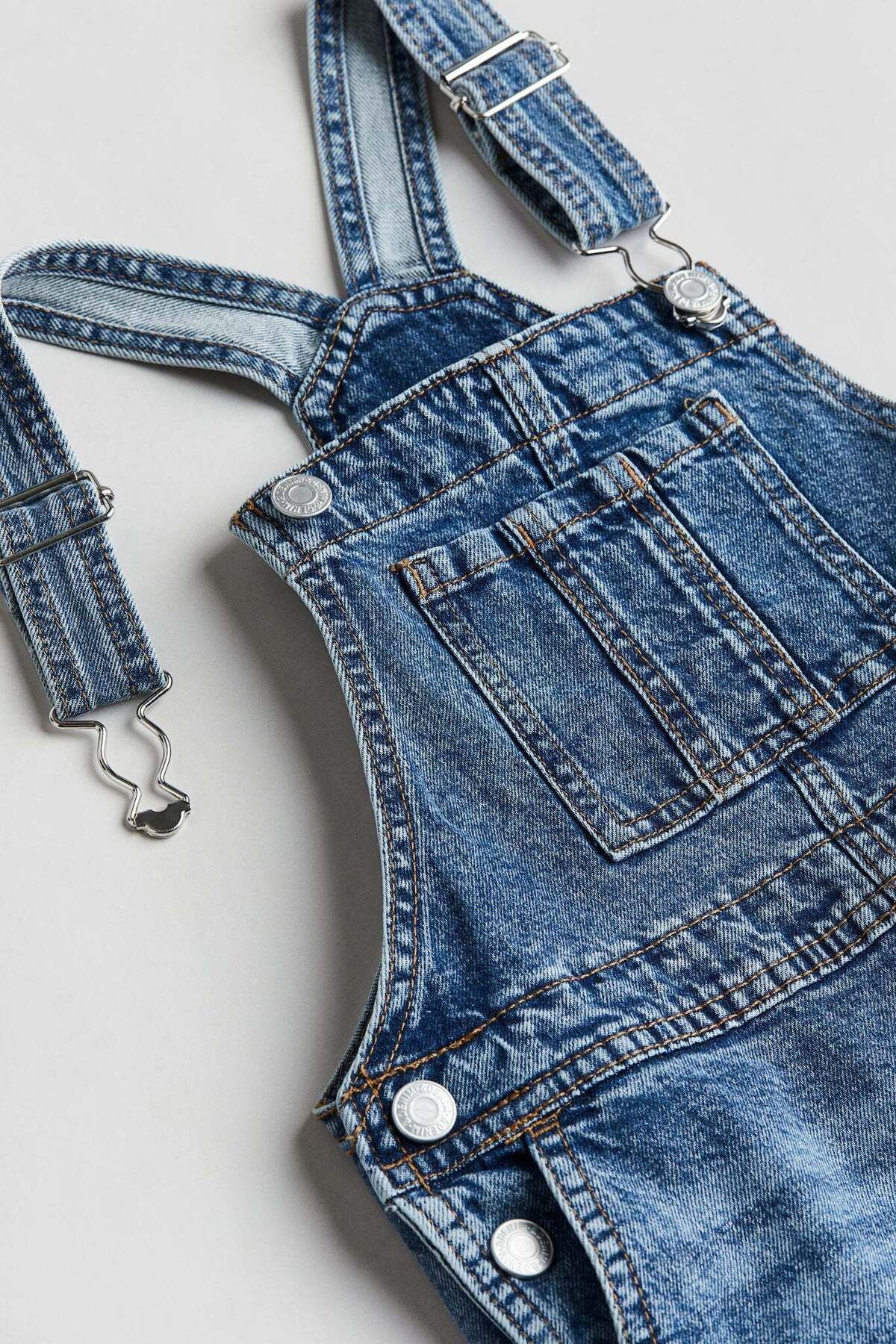 H&M-Denim dungaree shorts 1