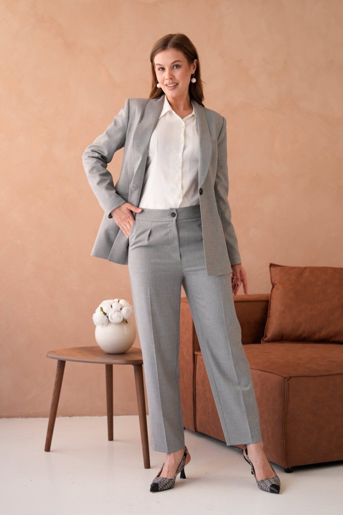 nodilife-Gray Single Button Classic Suit 3