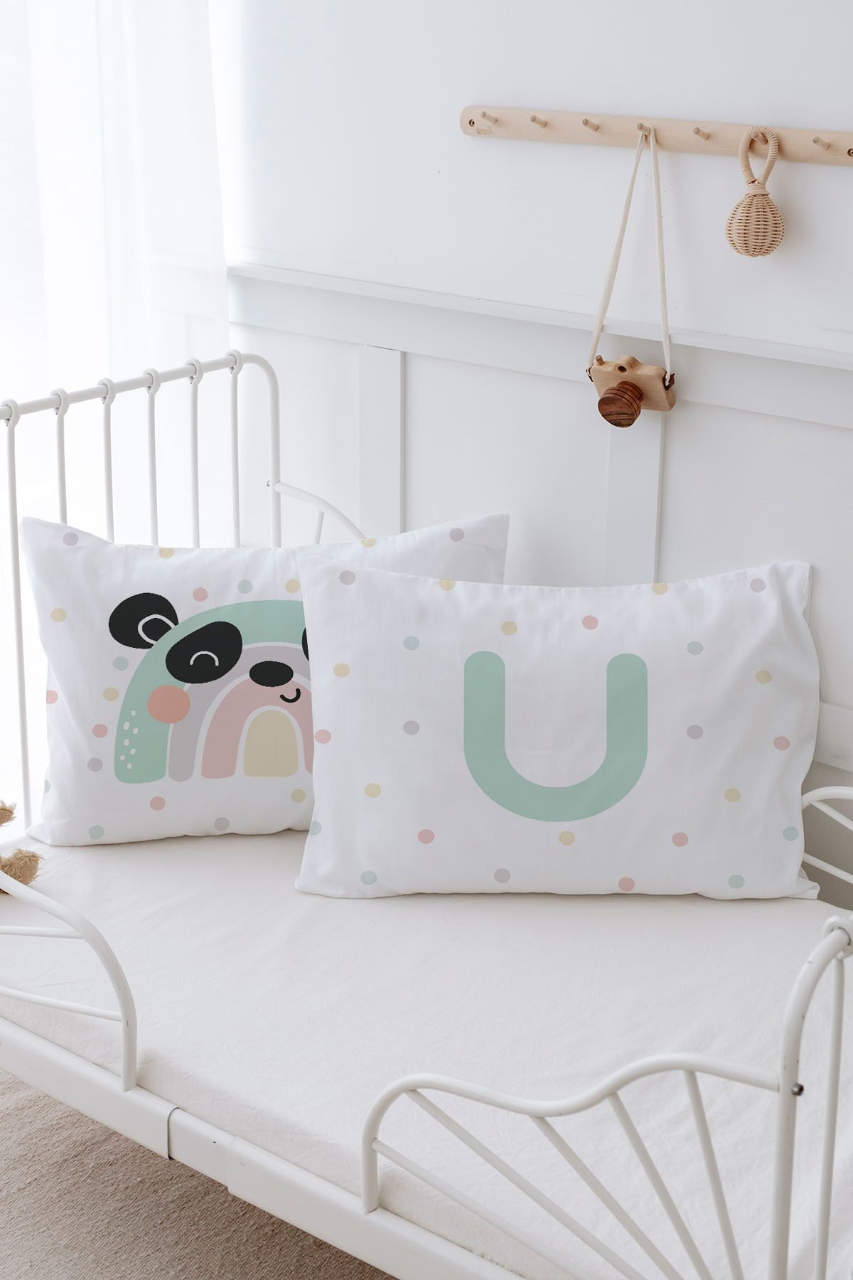 Tuğba Kuğu-Față de pernă din 2 bucăți (50x70) Mint Blue Panda - Serie Letter - Letter U 3
