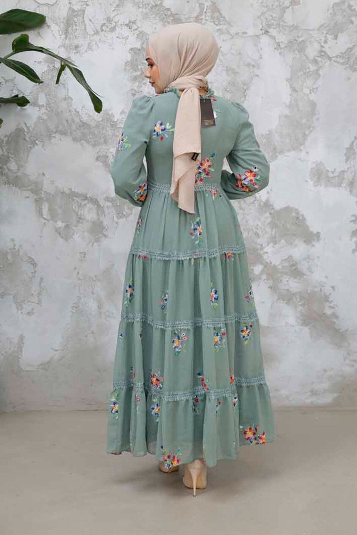 Neva Style-Green Hijab Dress with Floral Print 32815Cy 4