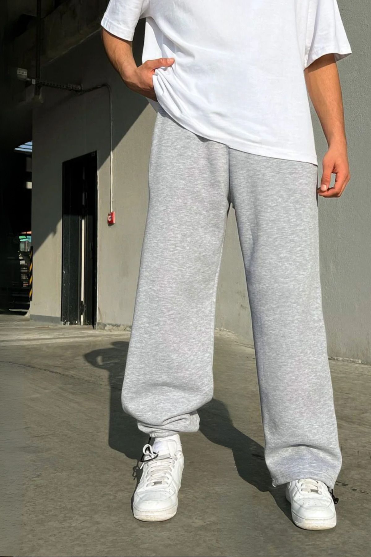 complete the look image